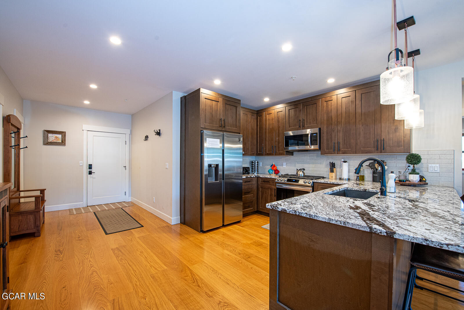 828 GRAND Avenue 203