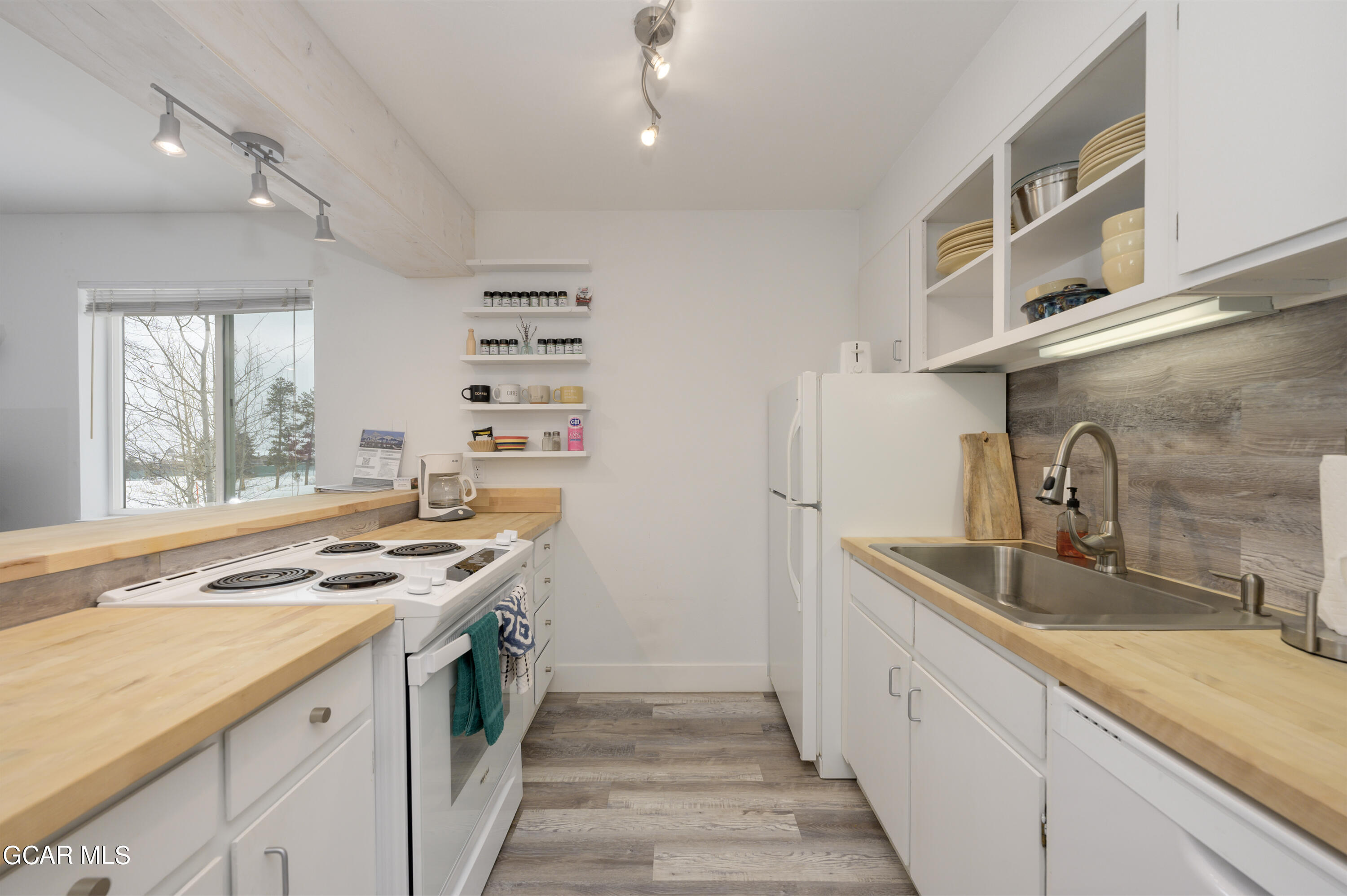 76 GCR 838 AKA MEADOW MILE 22-1