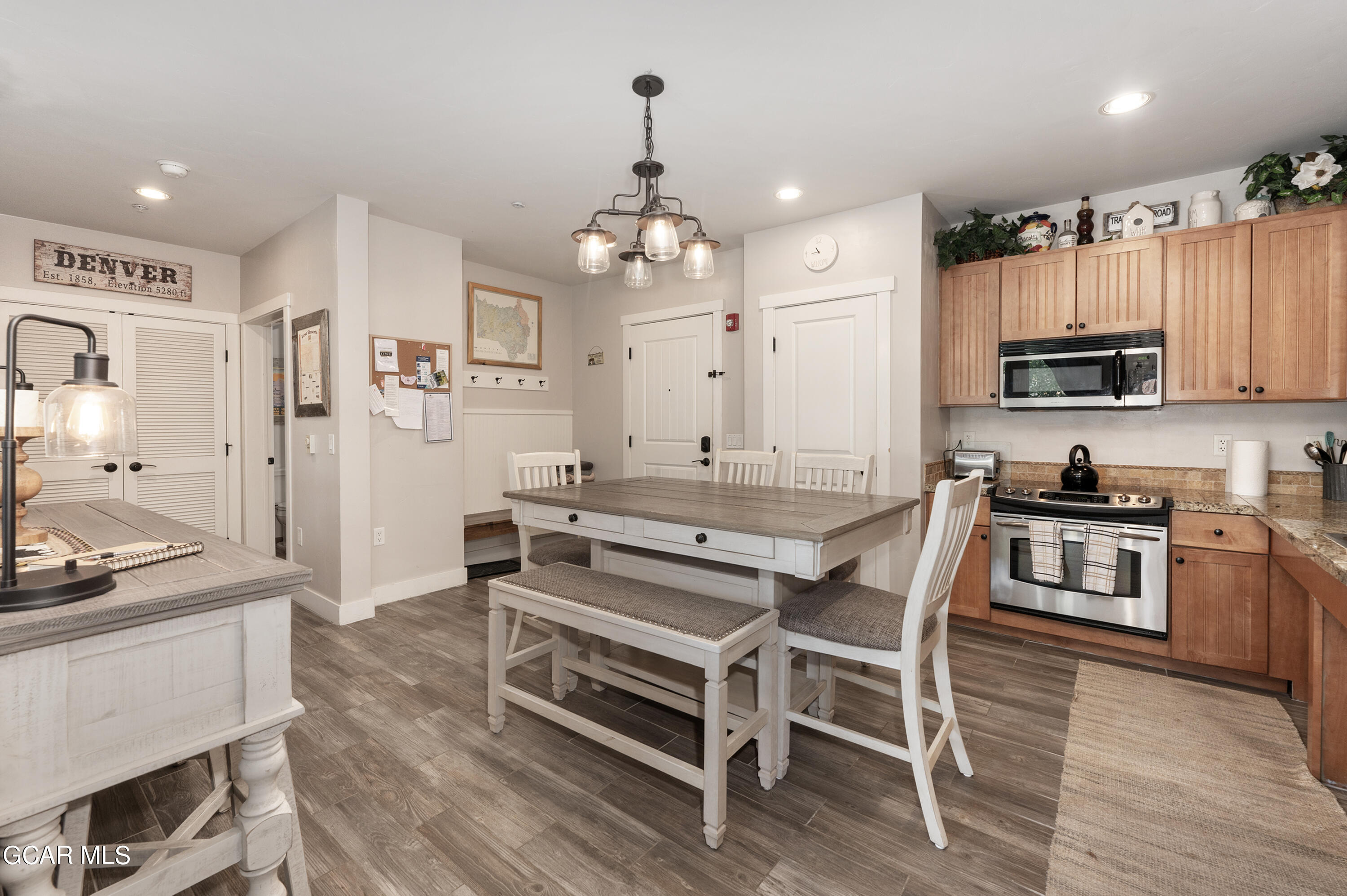 300 BASE CAMP Circle 109