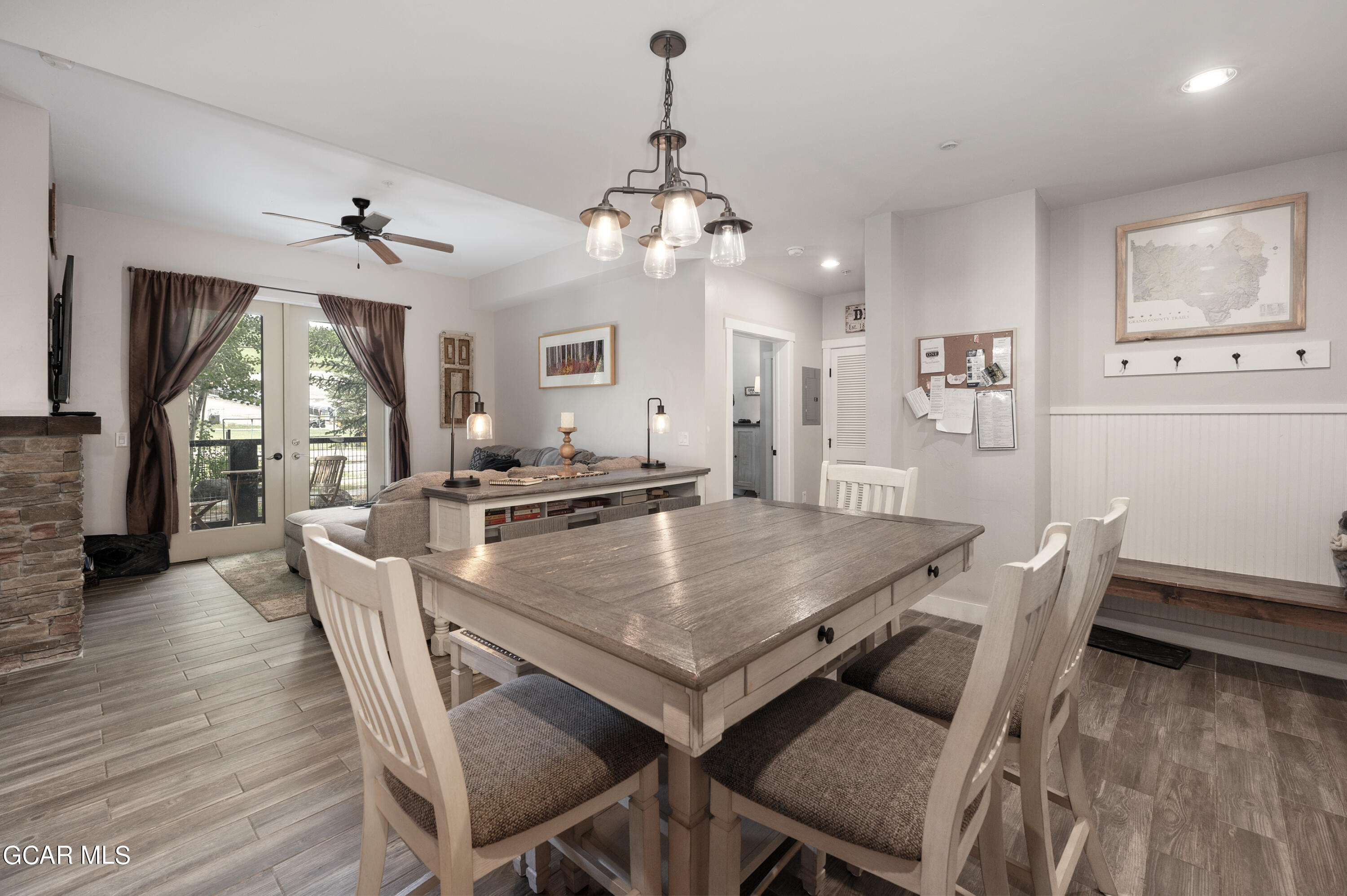 300 BASE CAMP Circle 109