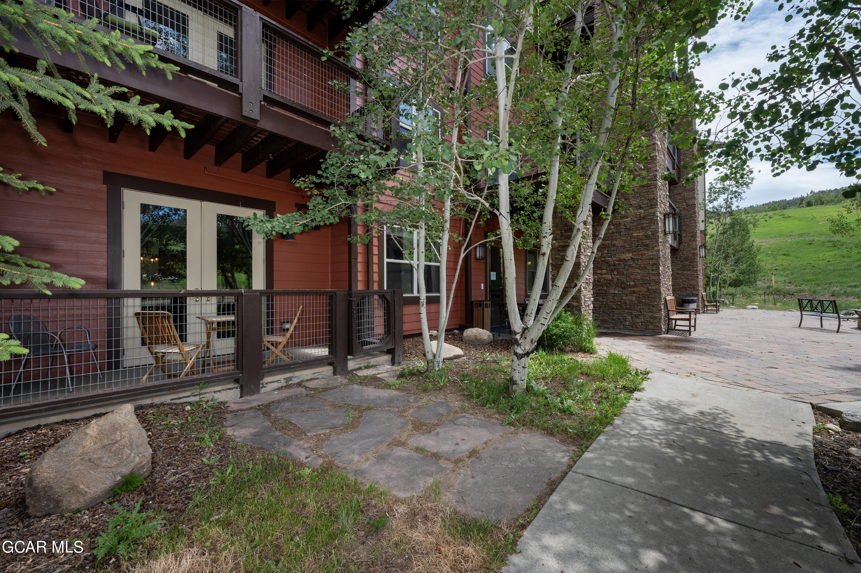 300 BASE CAMP Circle 109