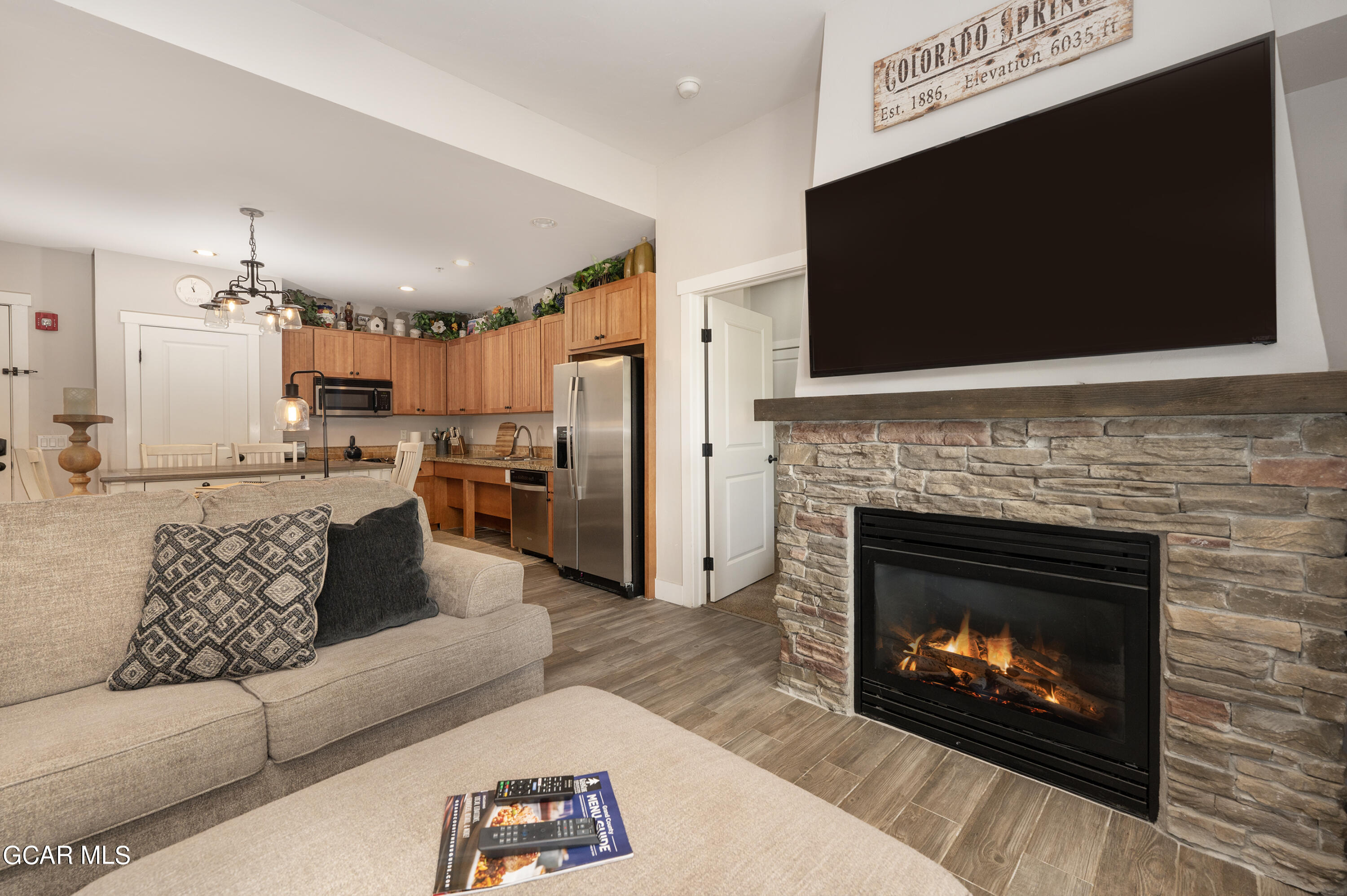 300 BASE CAMP Circle 109