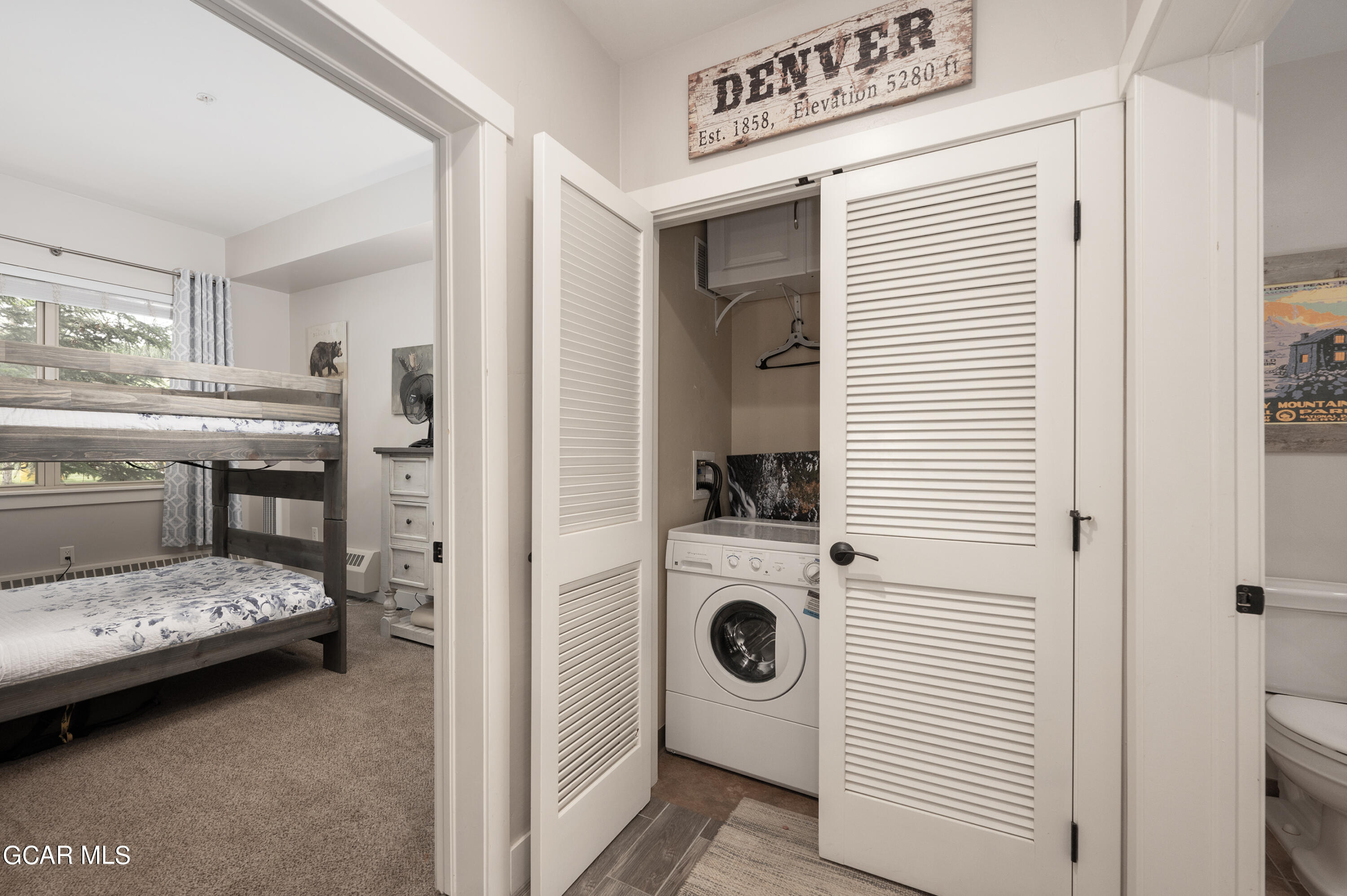 300 BASE CAMP Circle 109