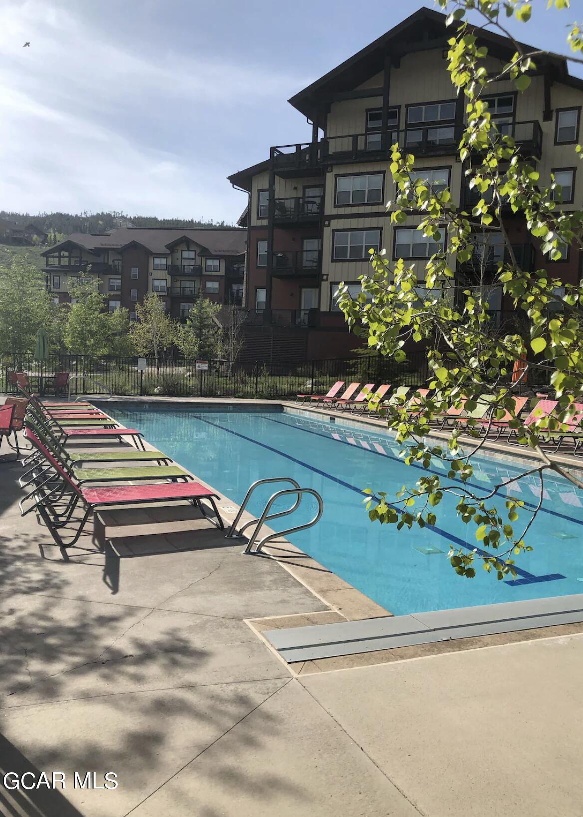 300 BASE CAMP Circle 109