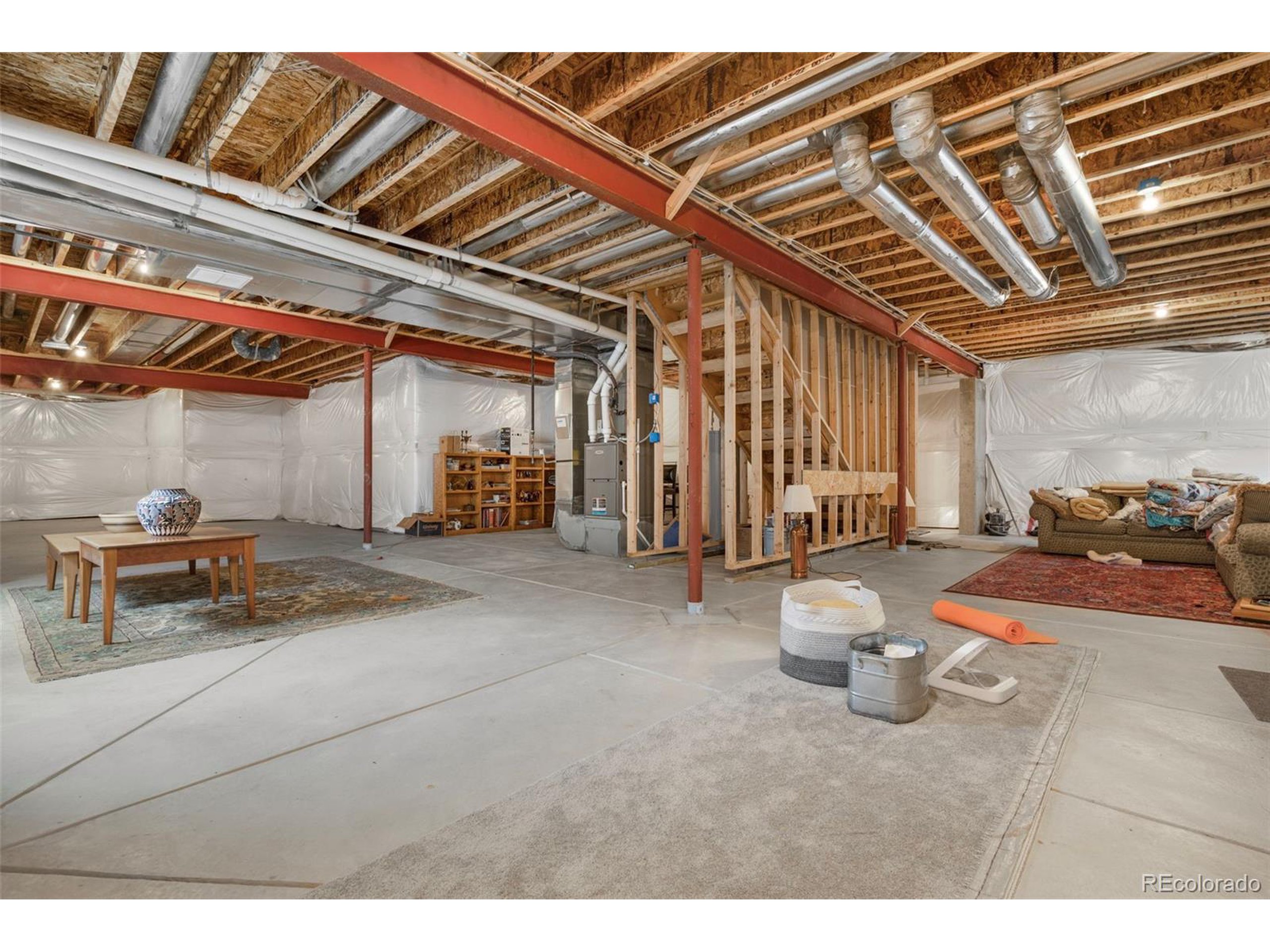 8187 Mount Kataka St