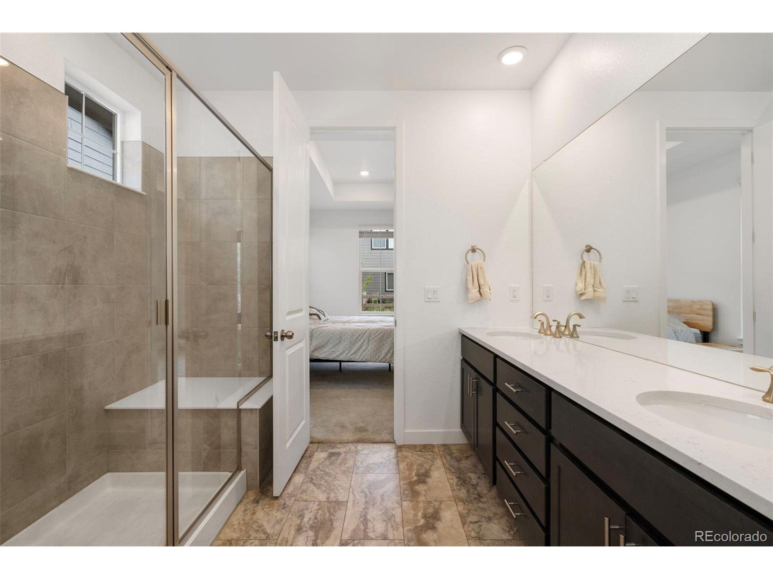 8187 Mount Kataka St