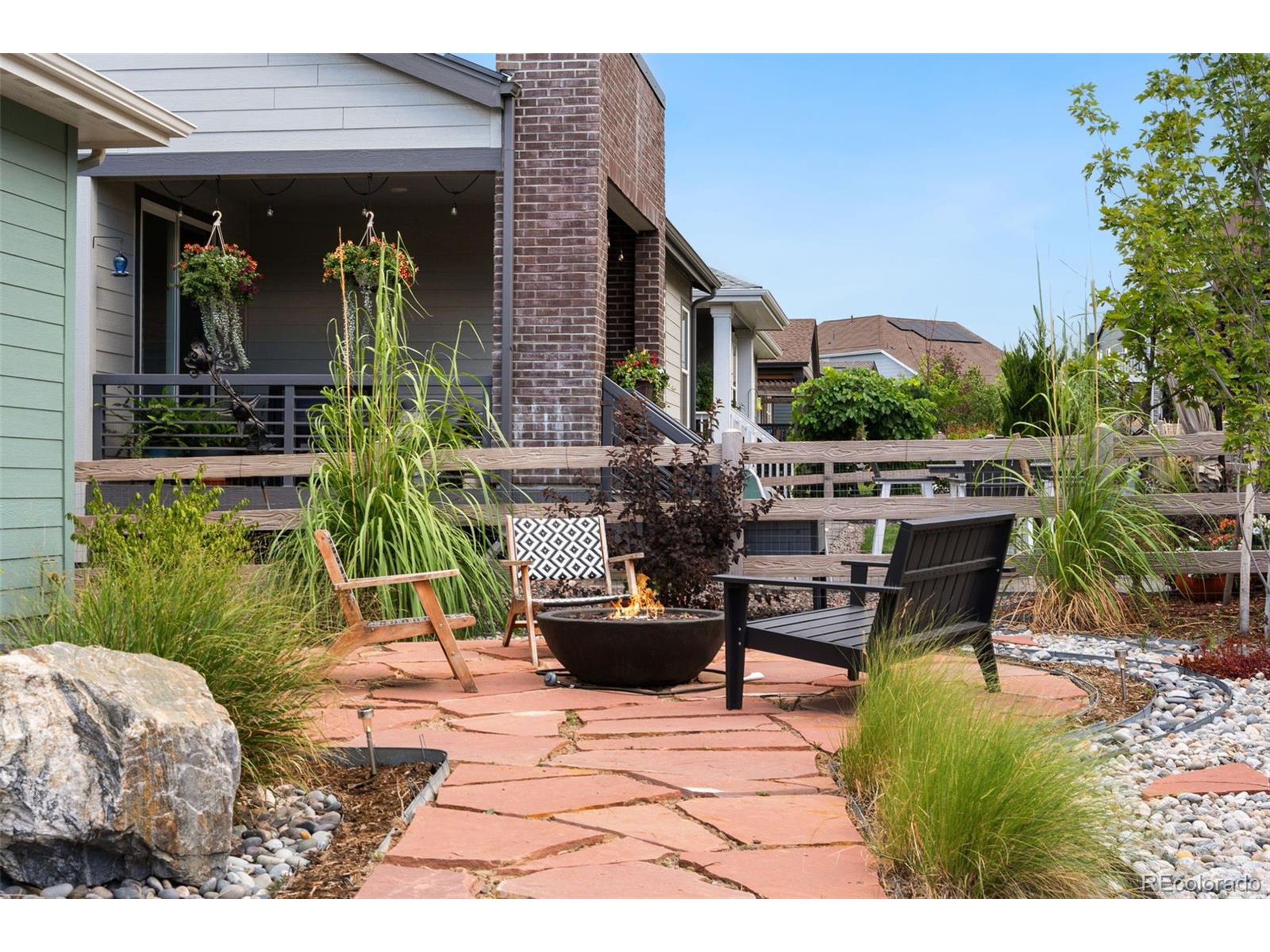 8187 Mount Kataka St