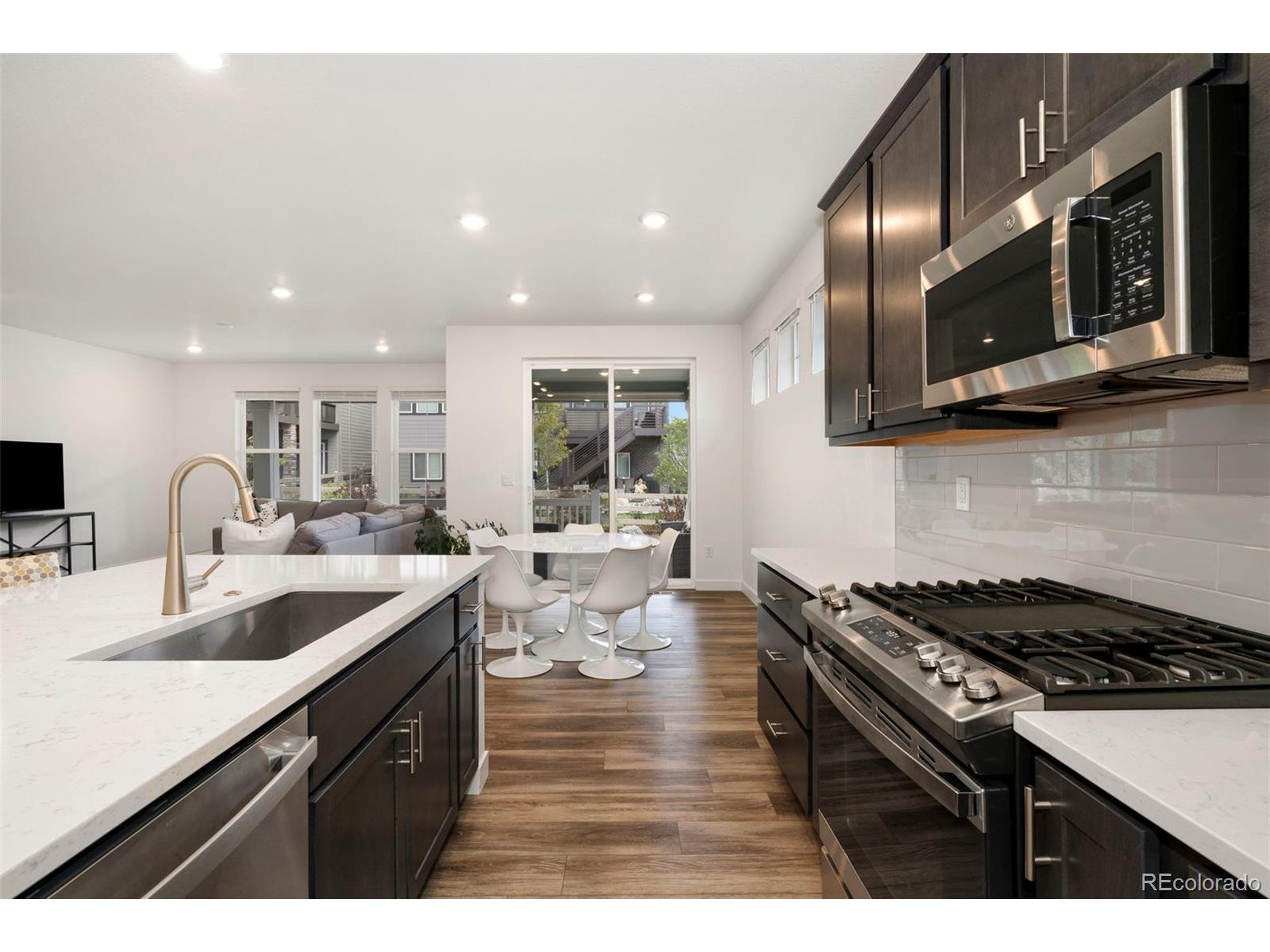 8187 Mount Kataka St