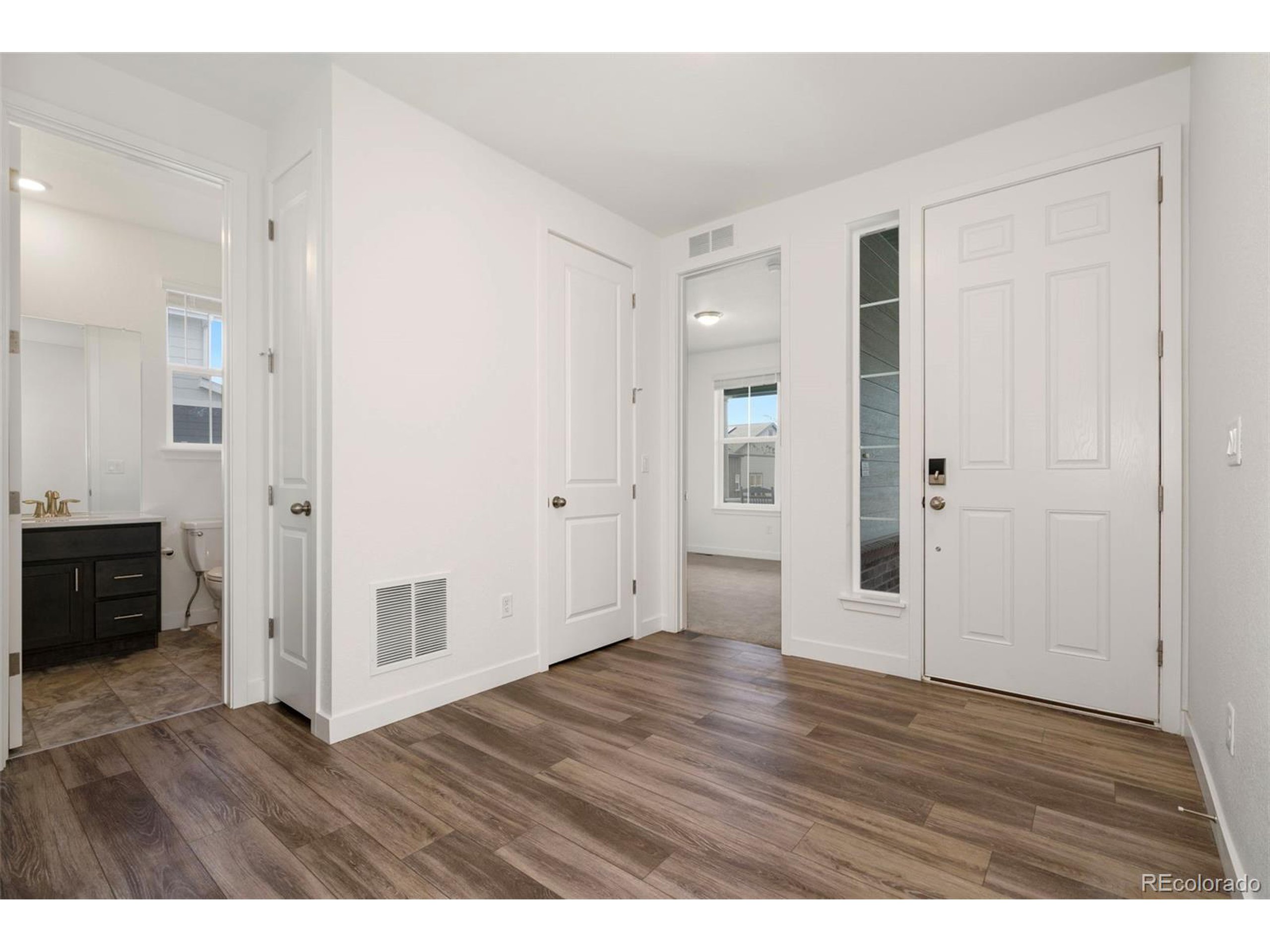 8187 Mount Kataka St