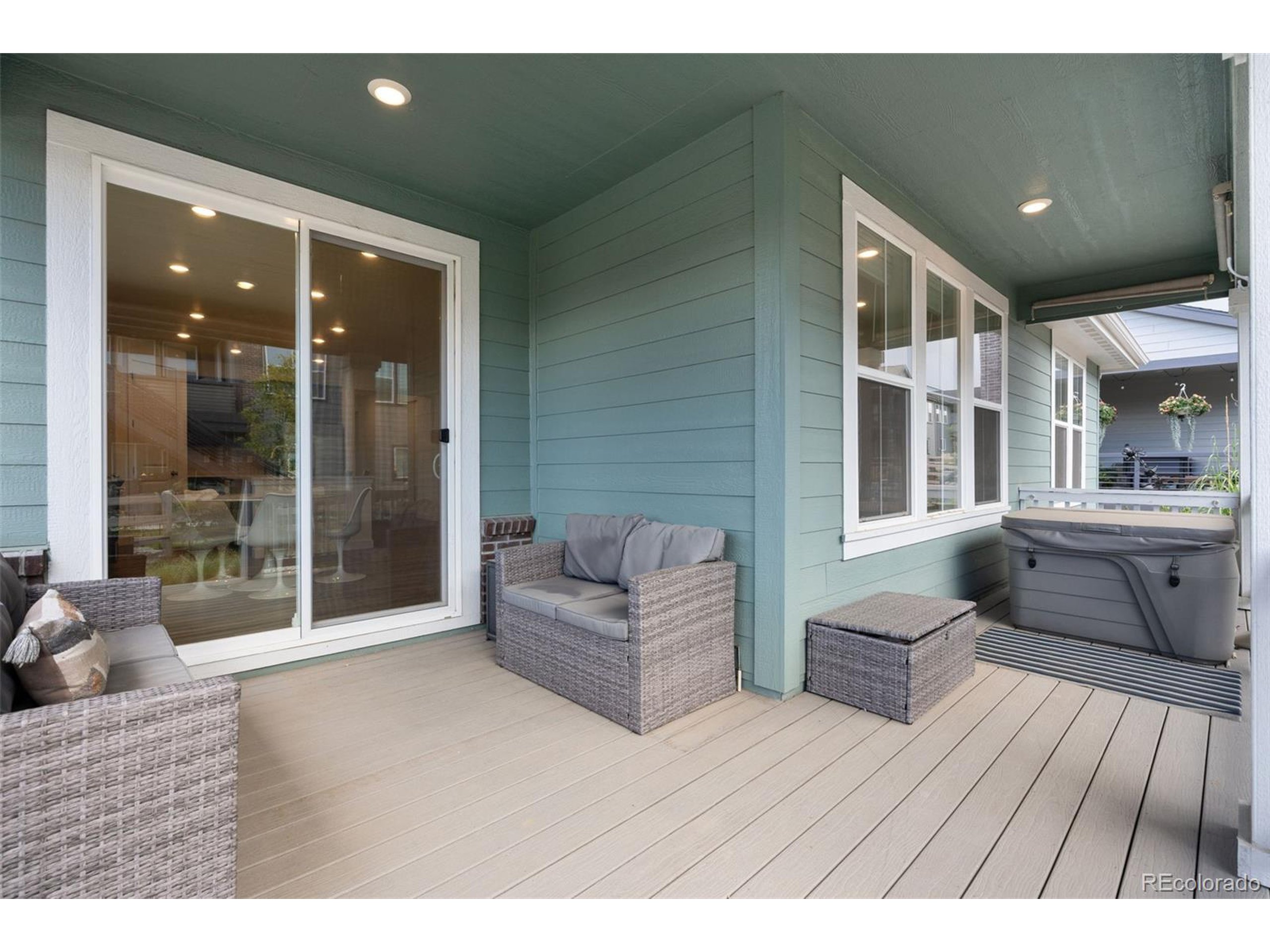 8187 Mount Kataka St