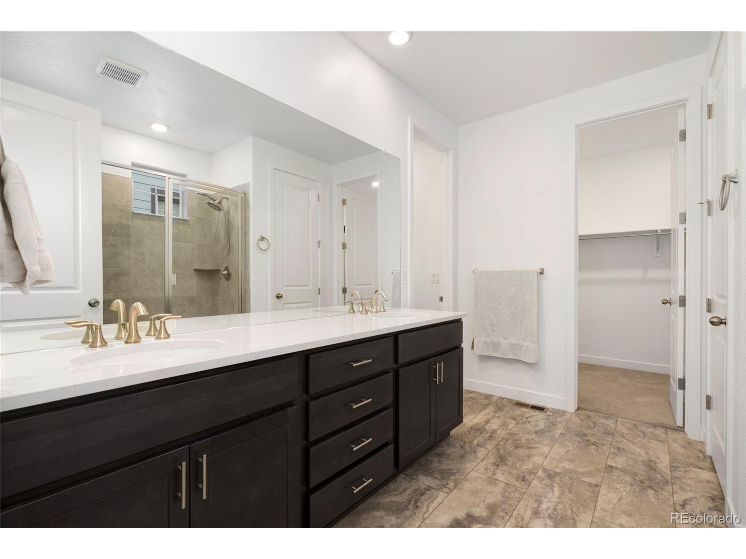 8187 Mount Kataka St