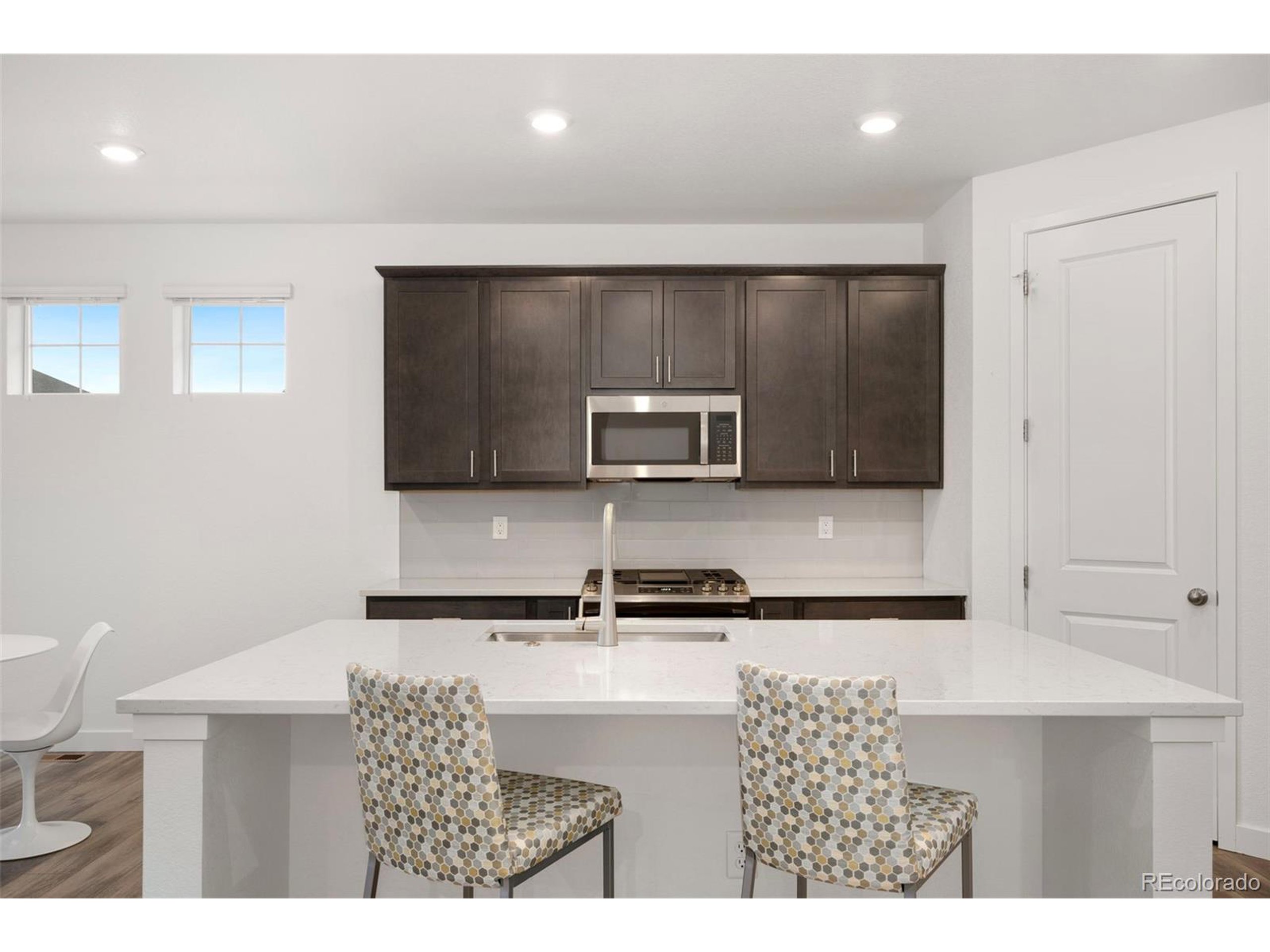 8187 Mount Kataka St