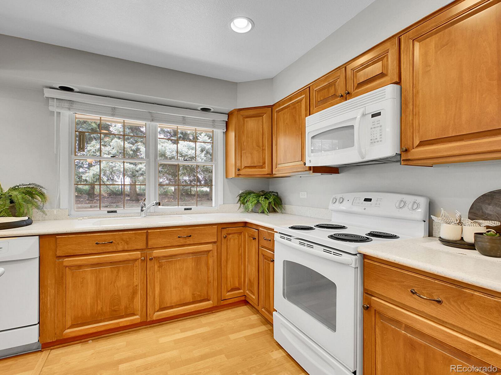 5895 W Plymouth Drive