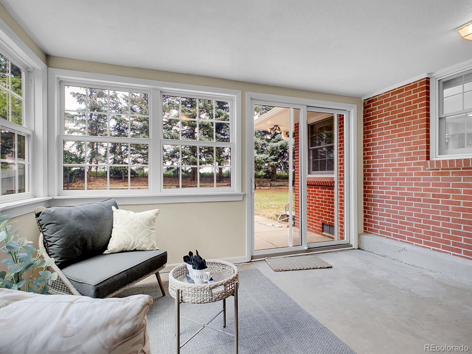 5895 W Plymouth Drive