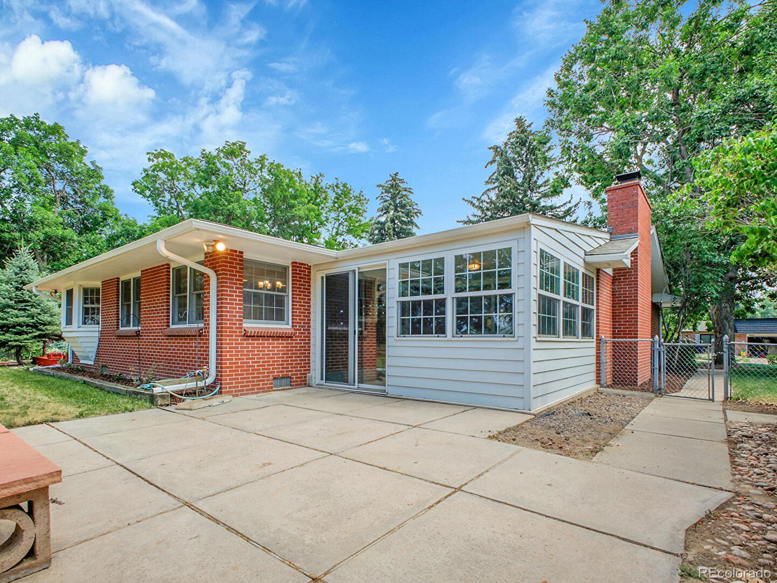 5895 W Plymouth Drive