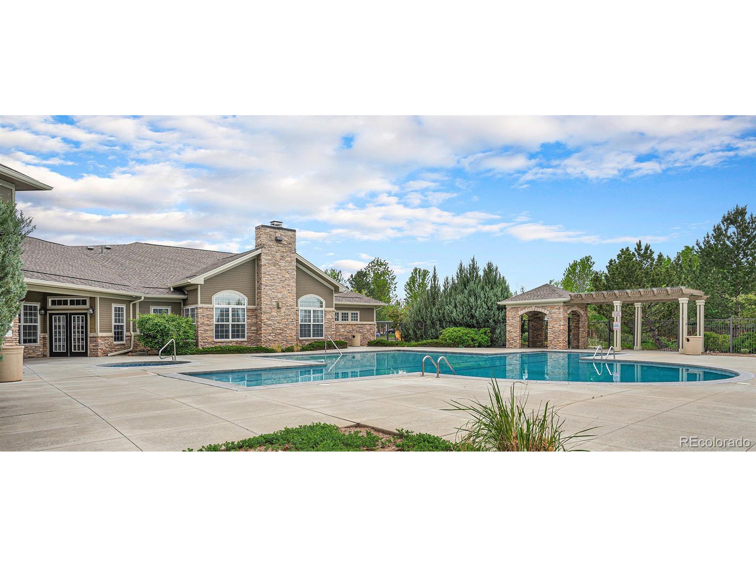 1425 Blue Sky Cir 15-15-301