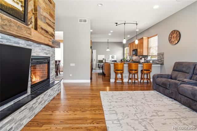 17047 W 61st Place