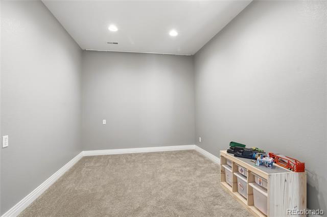 17047 W 61st Place