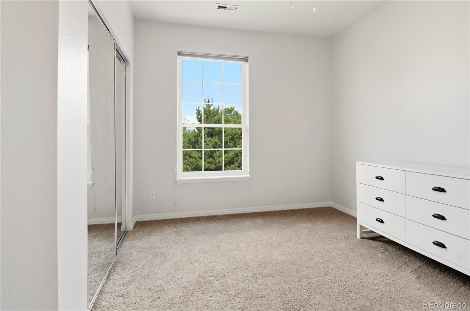 17047 W 61st Place