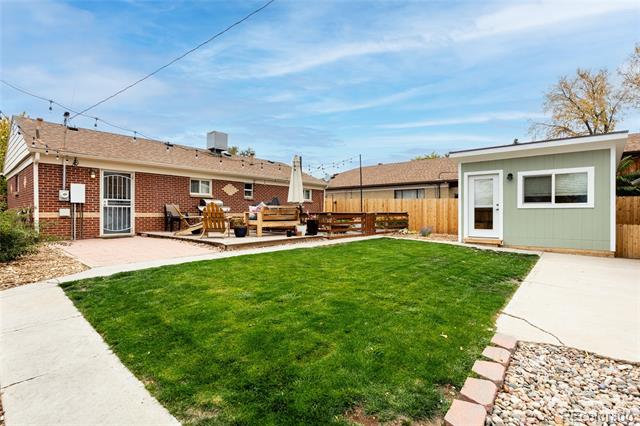 210 Zenobia Street