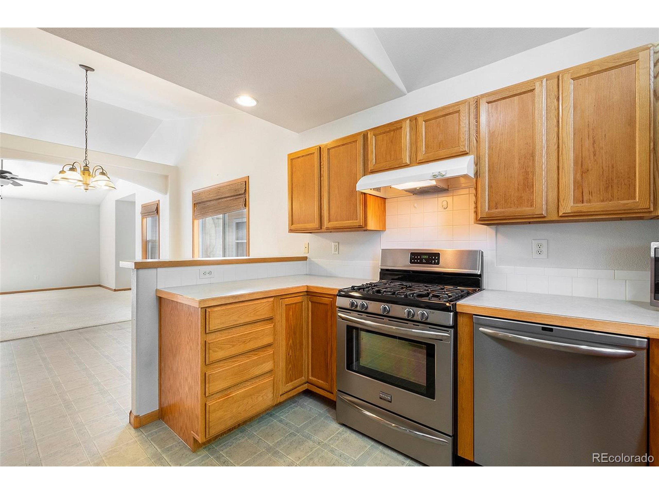415 Lark Bunting Ave