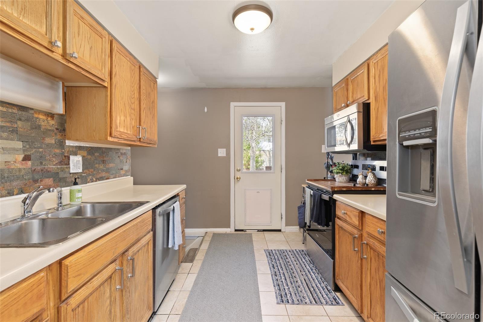 6993 W Hinsdale Drive