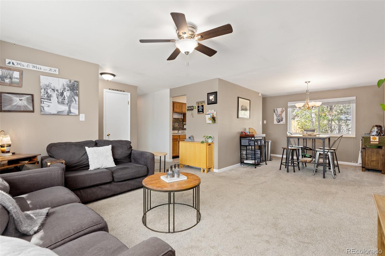 6993 W Hinsdale Drive