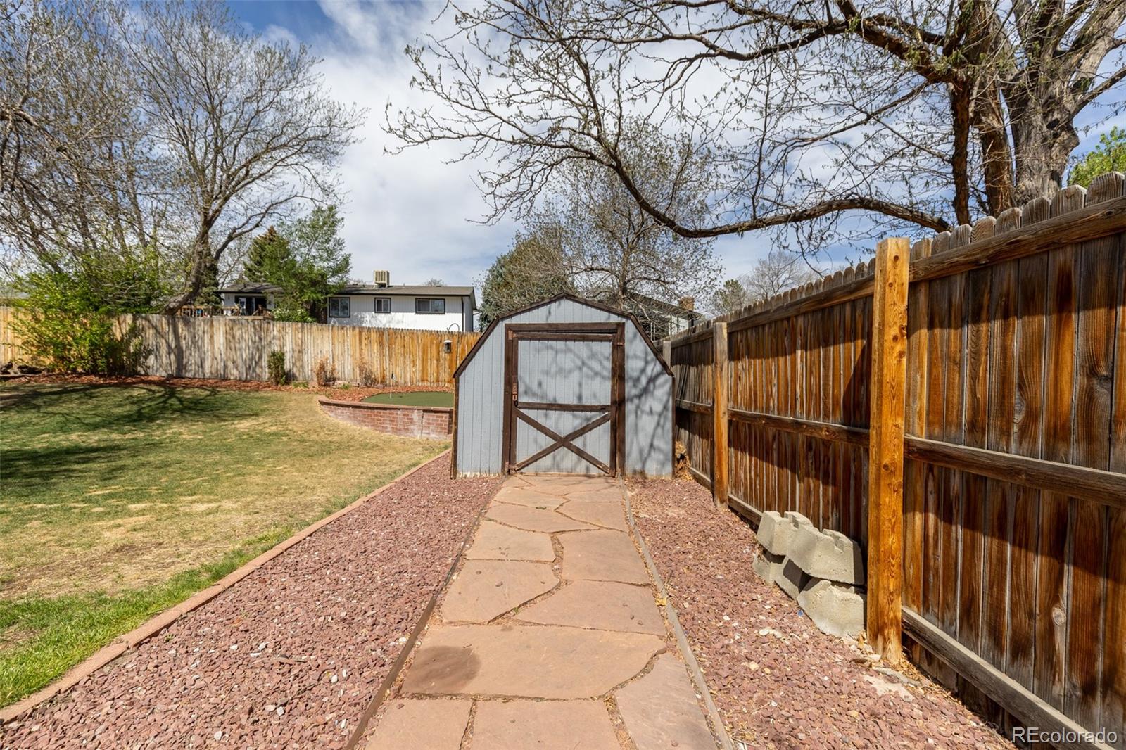 6993 W Hinsdale Drive