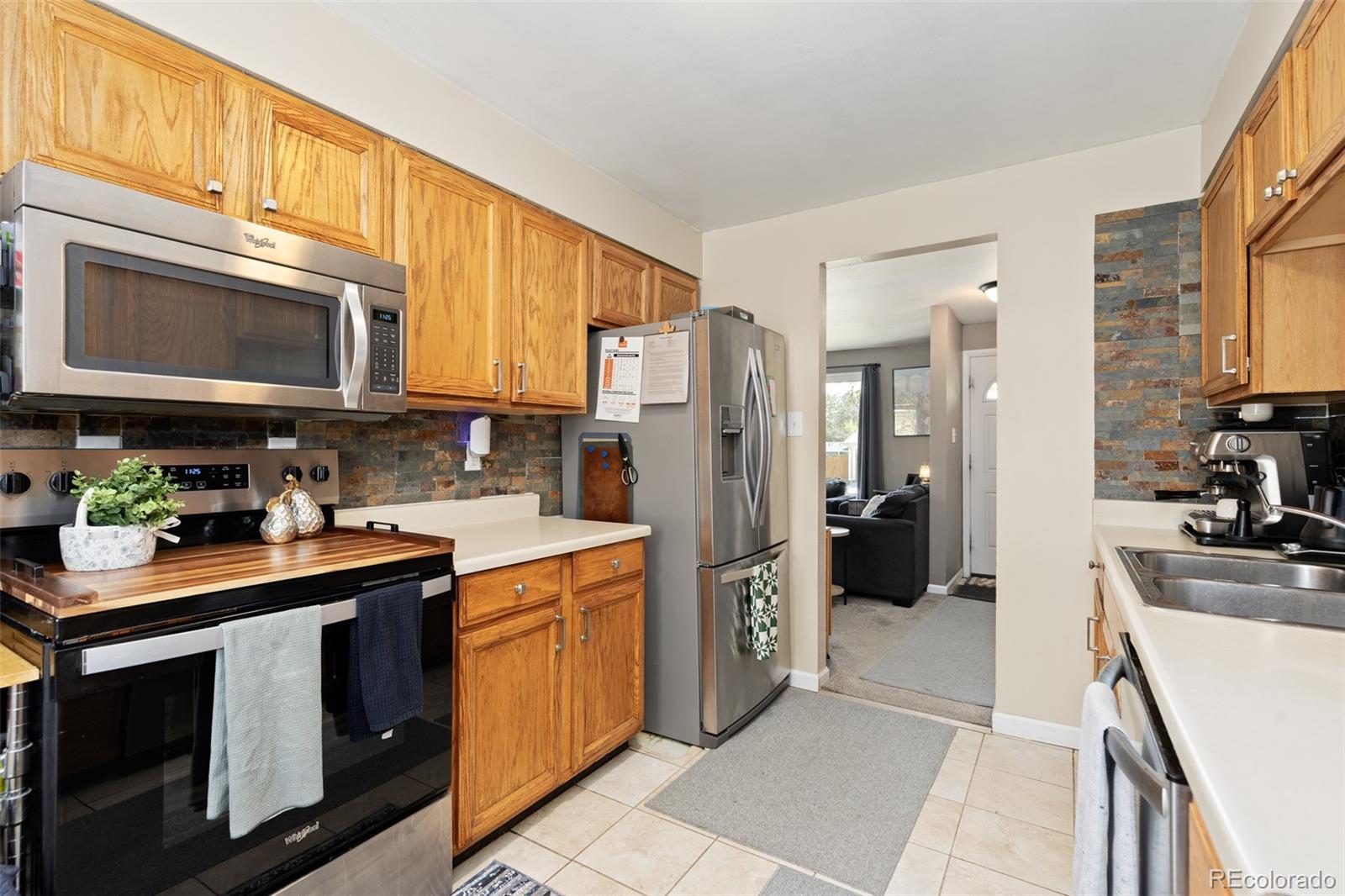 6993 W Hinsdale Drive