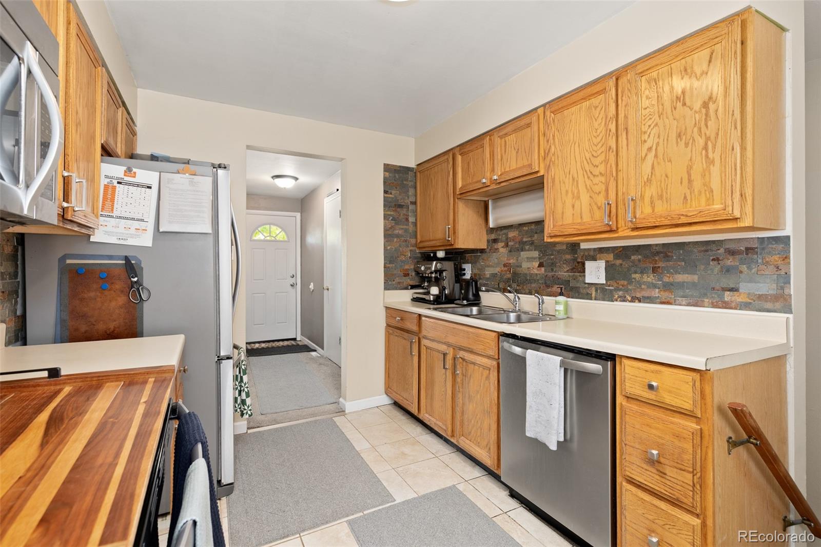 6993 W Hinsdale Drive