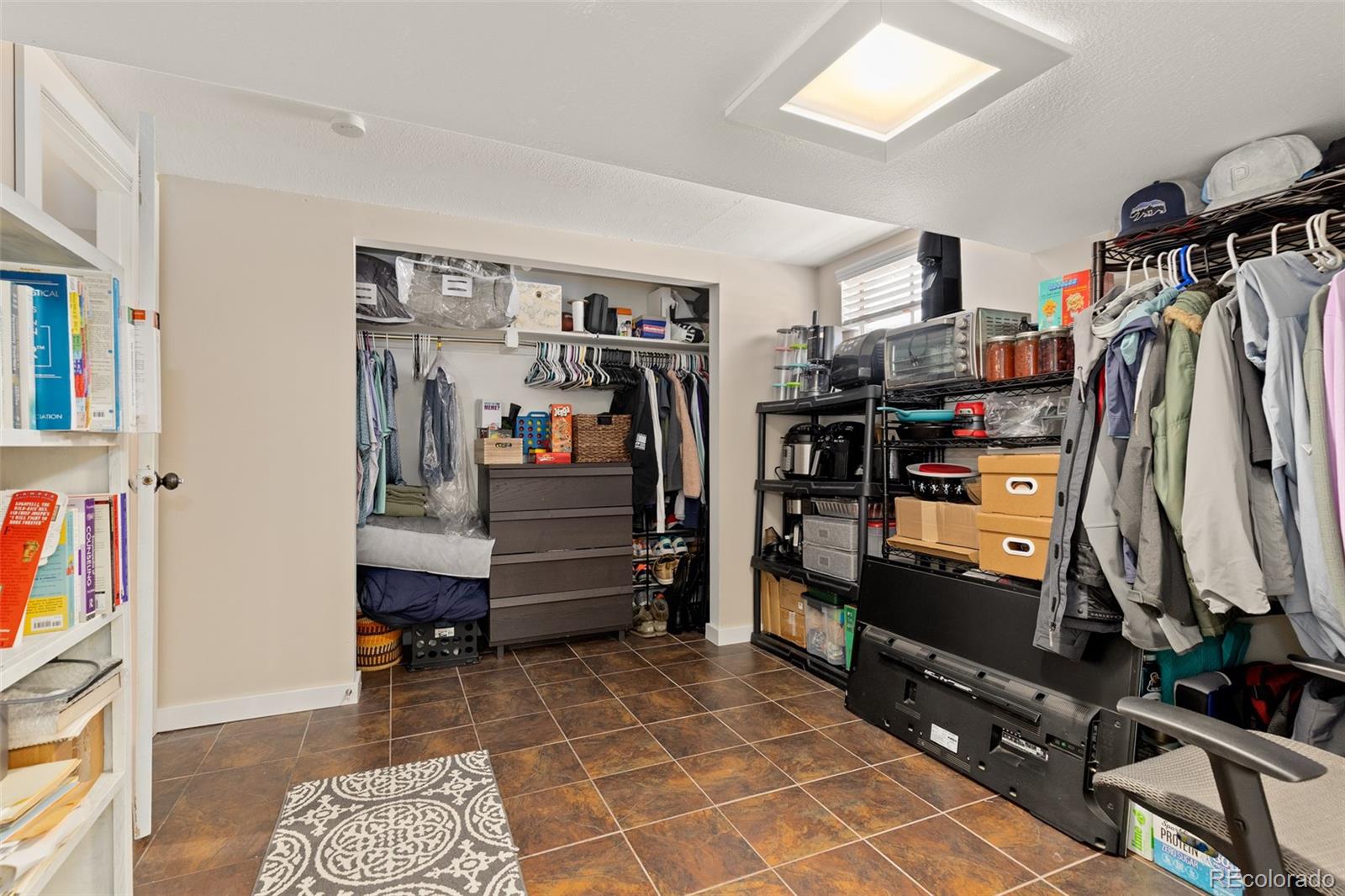 6993 W Hinsdale Drive