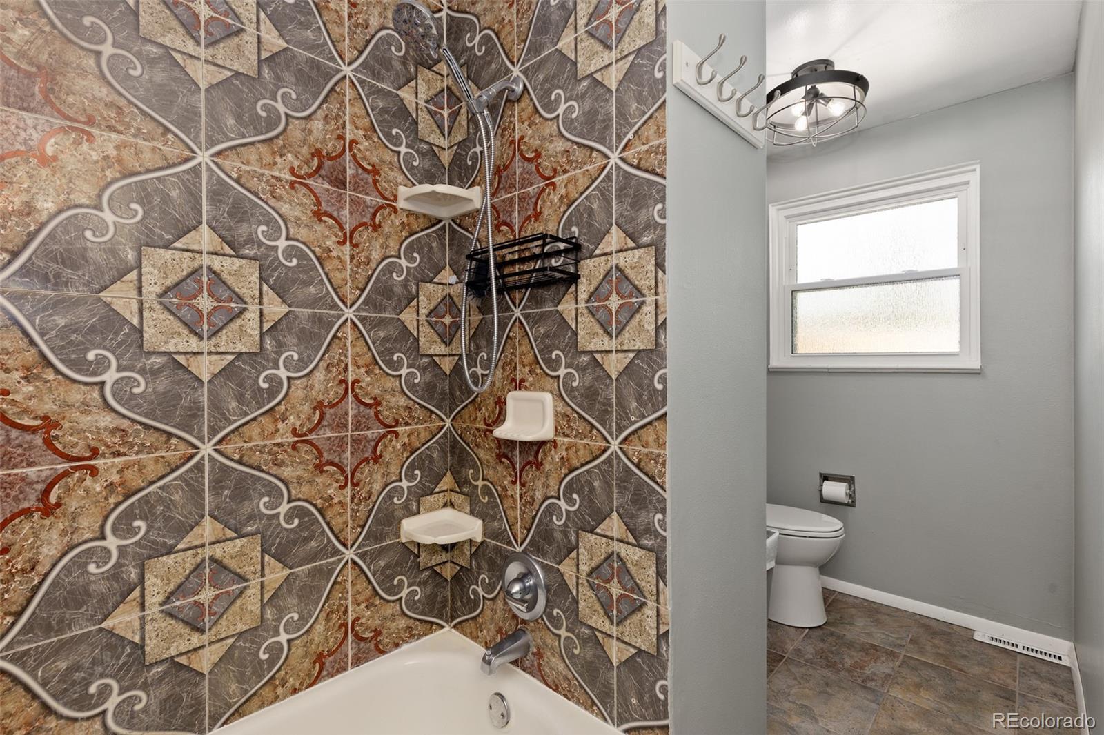 6993 W Hinsdale Drive