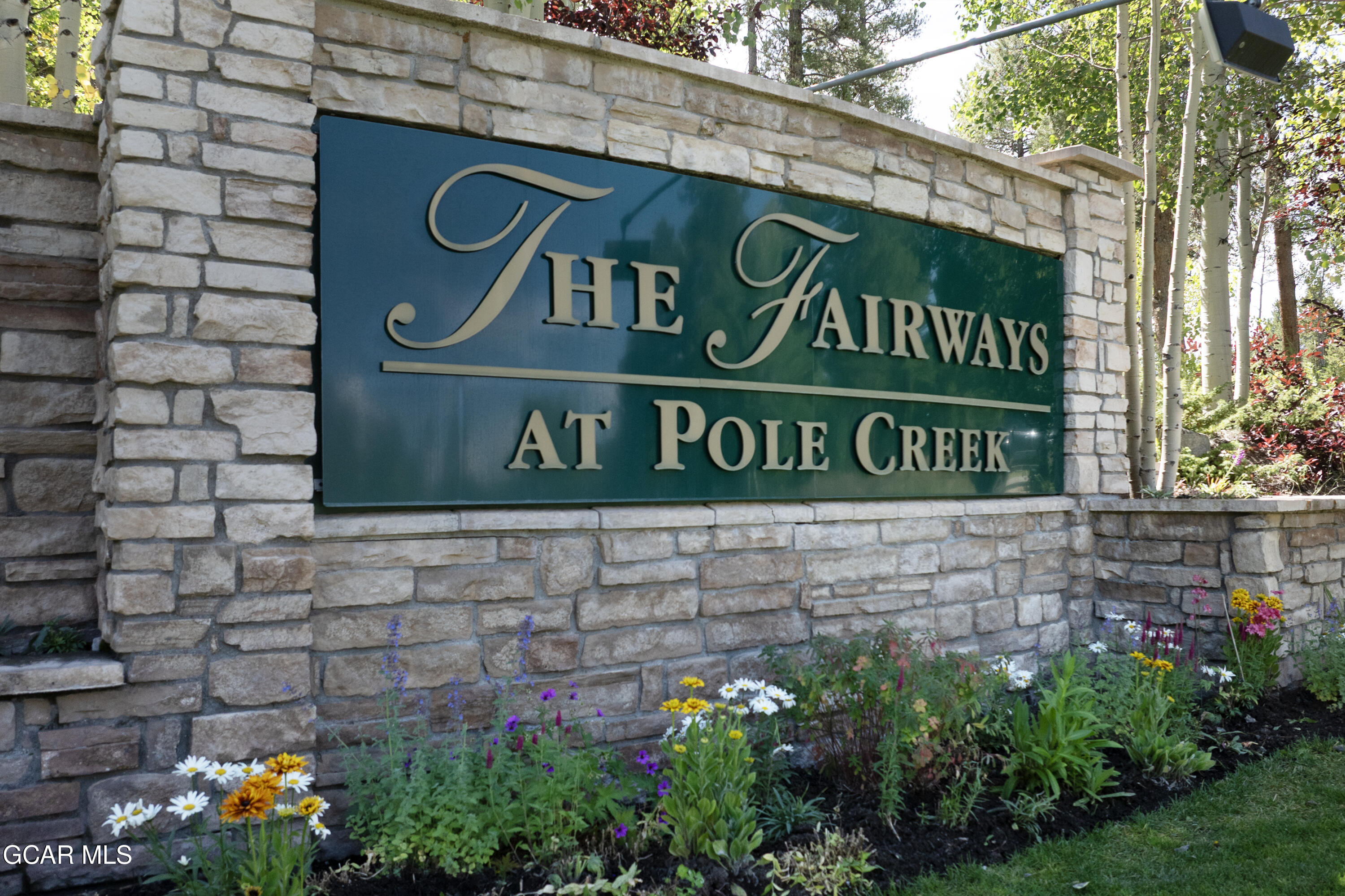 2376 GCR 511/Golf Course Circle