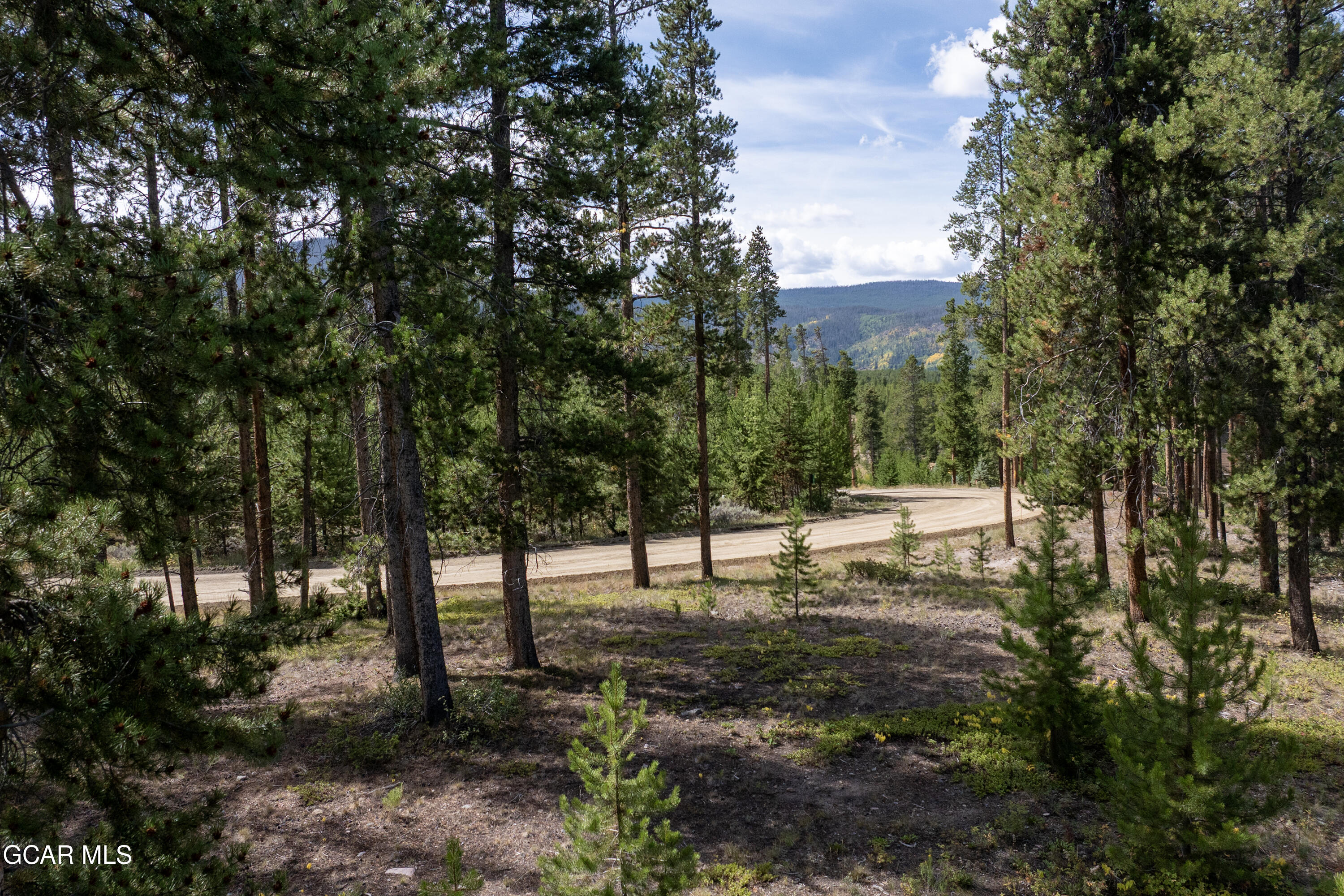 2392 GCR 511/Golf Course Circle