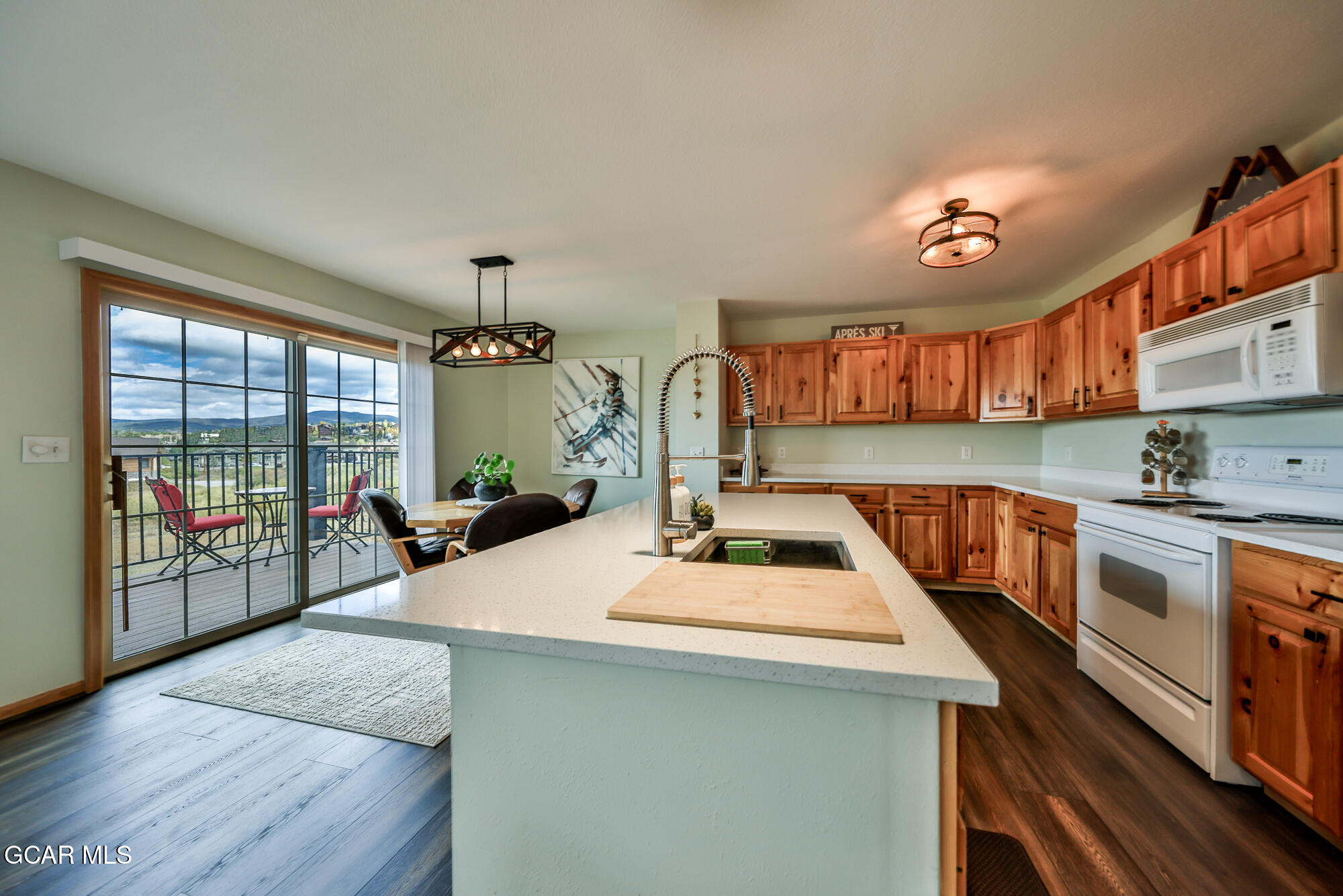 105 ELK CREEK Drive 10