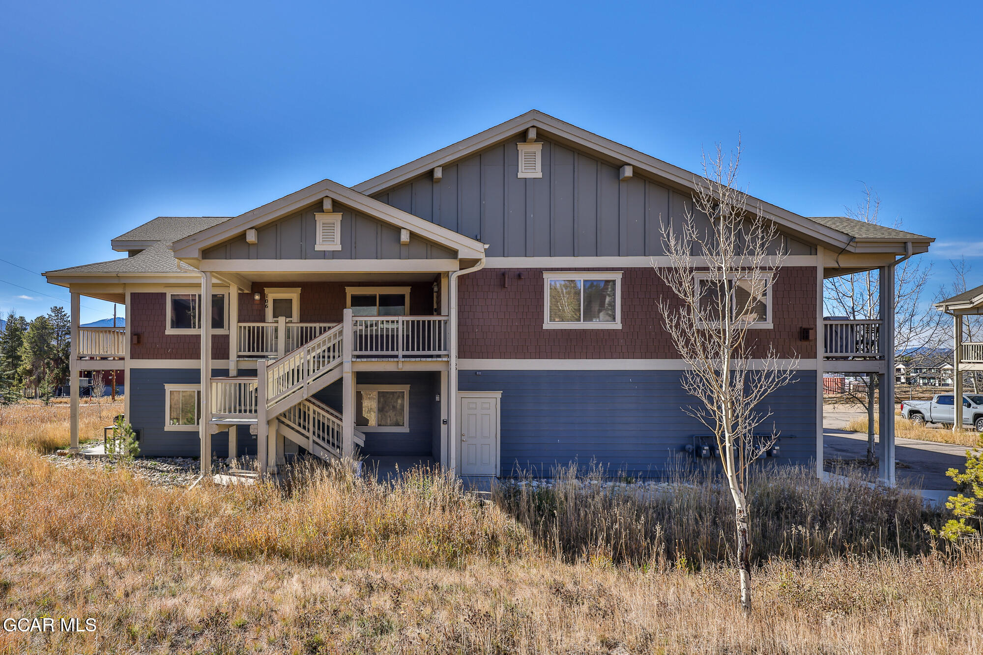 120 Sterling Loop 106