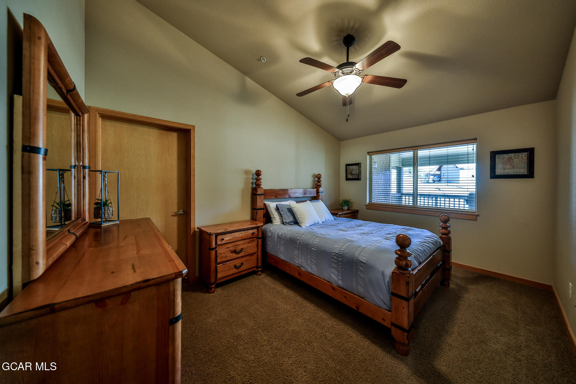 120 Sterling Loop 106