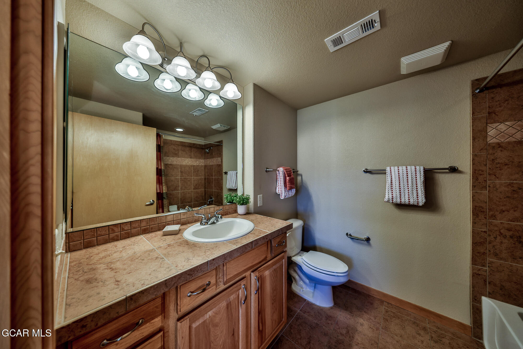 120 Sterling Loop 106