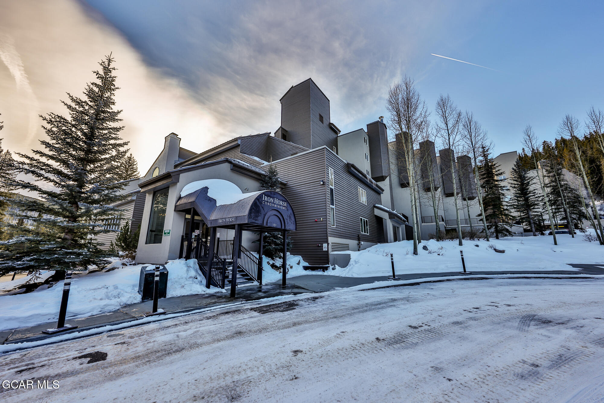 313 IRON HORSE C2023