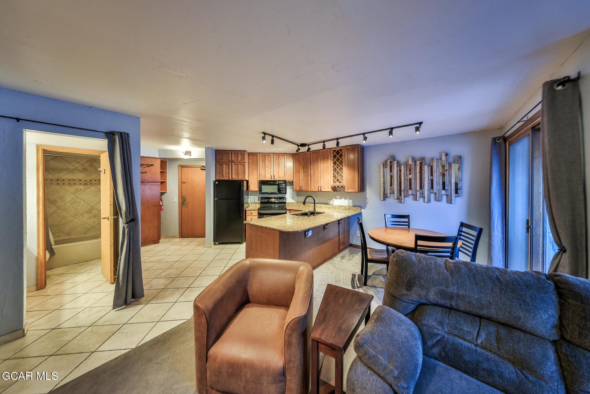 313 IRON HORSE C2023