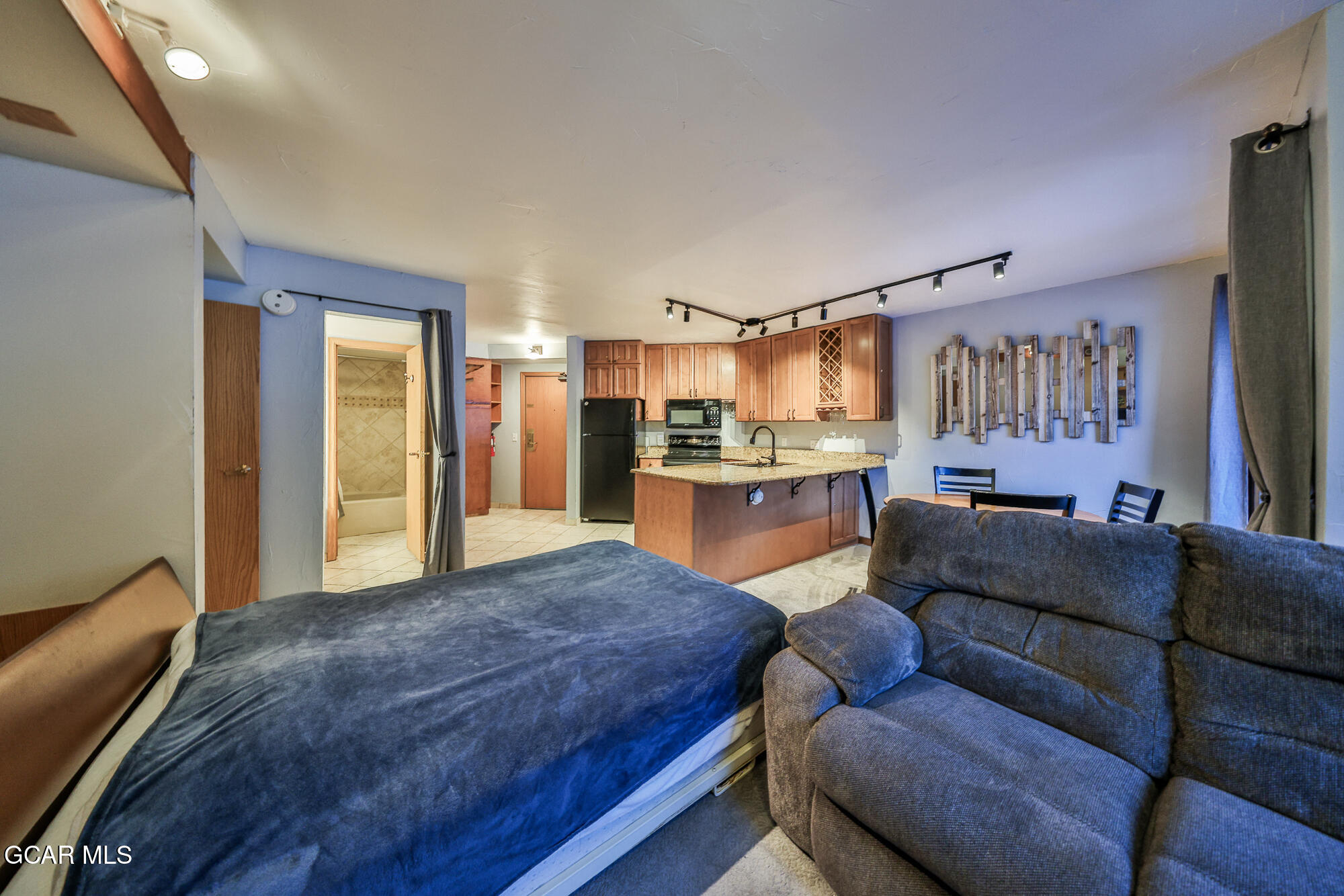 313 IRON HORSE C2023