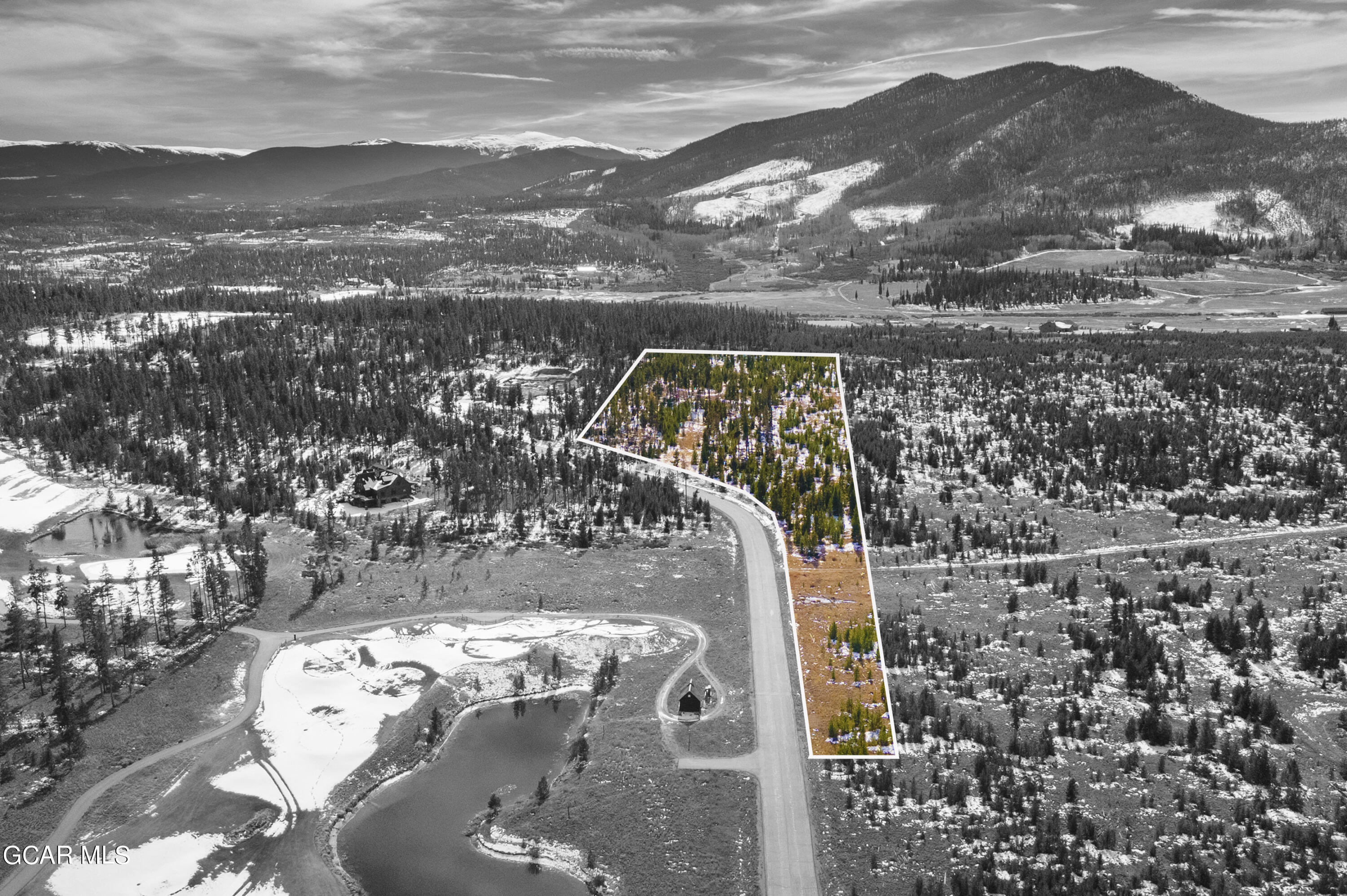 1952 Golf Course Circle