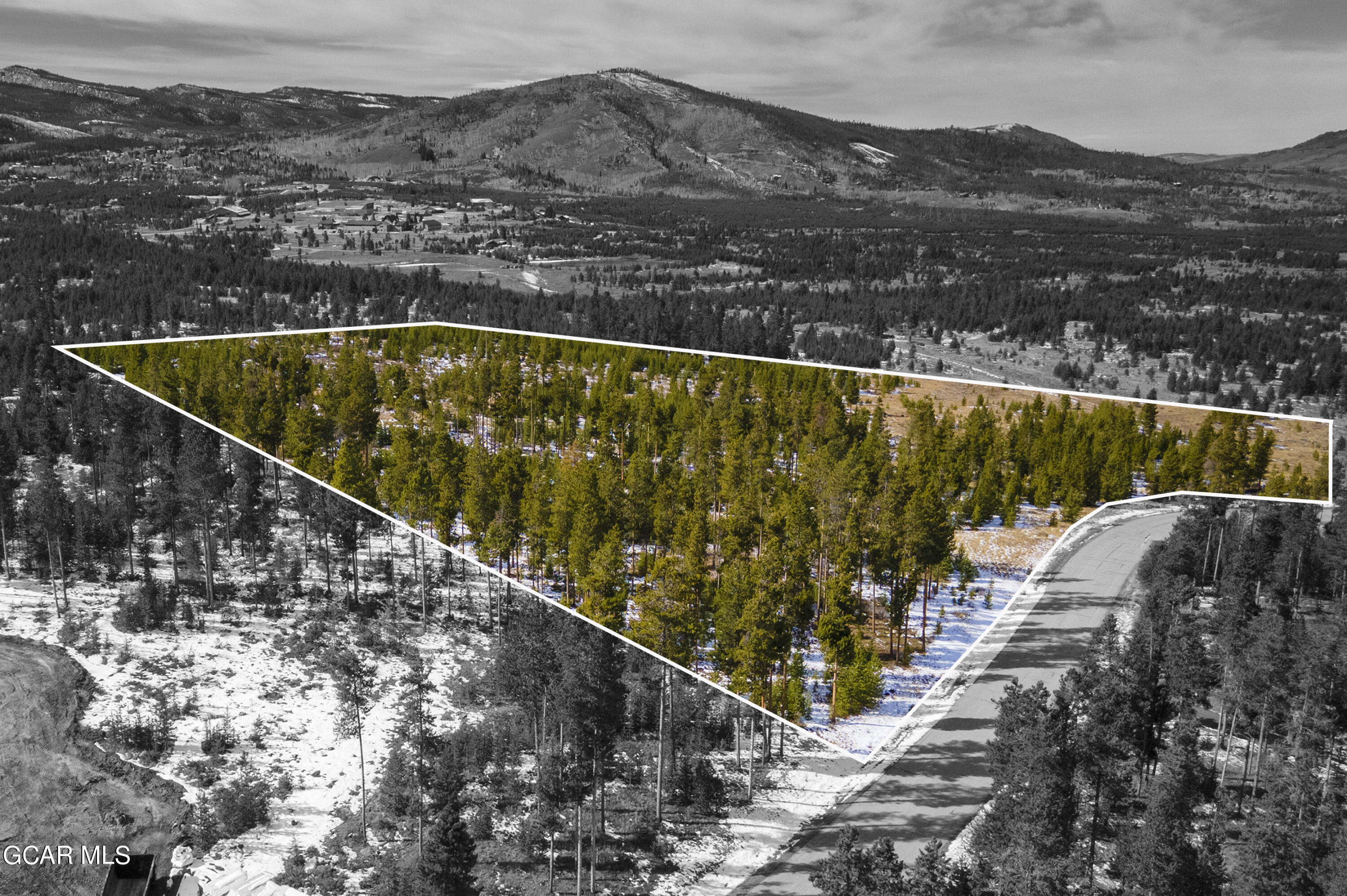 1952 Golf Course Circle