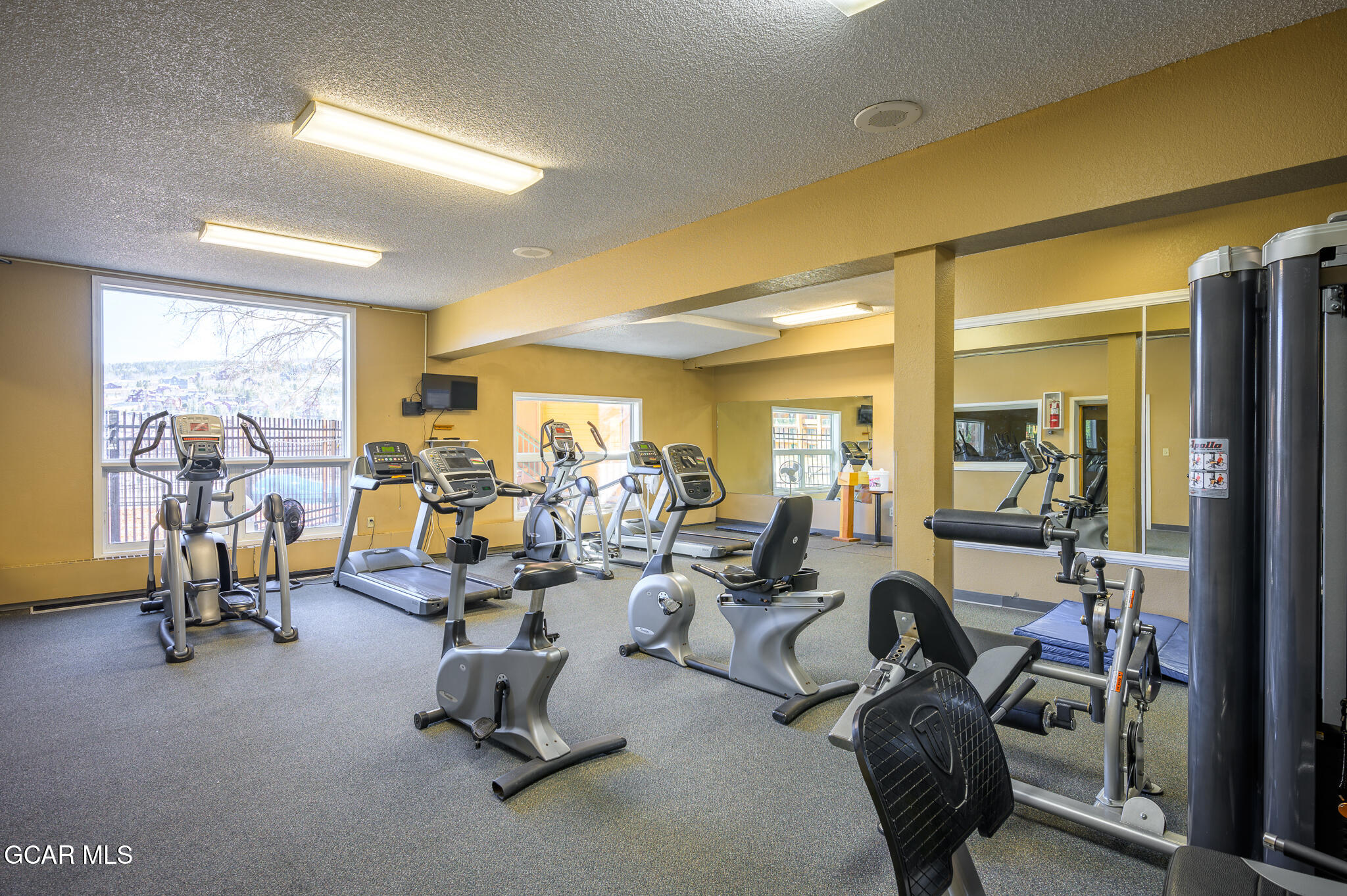 62927 US HWY 40 110 (Doors 112&114)