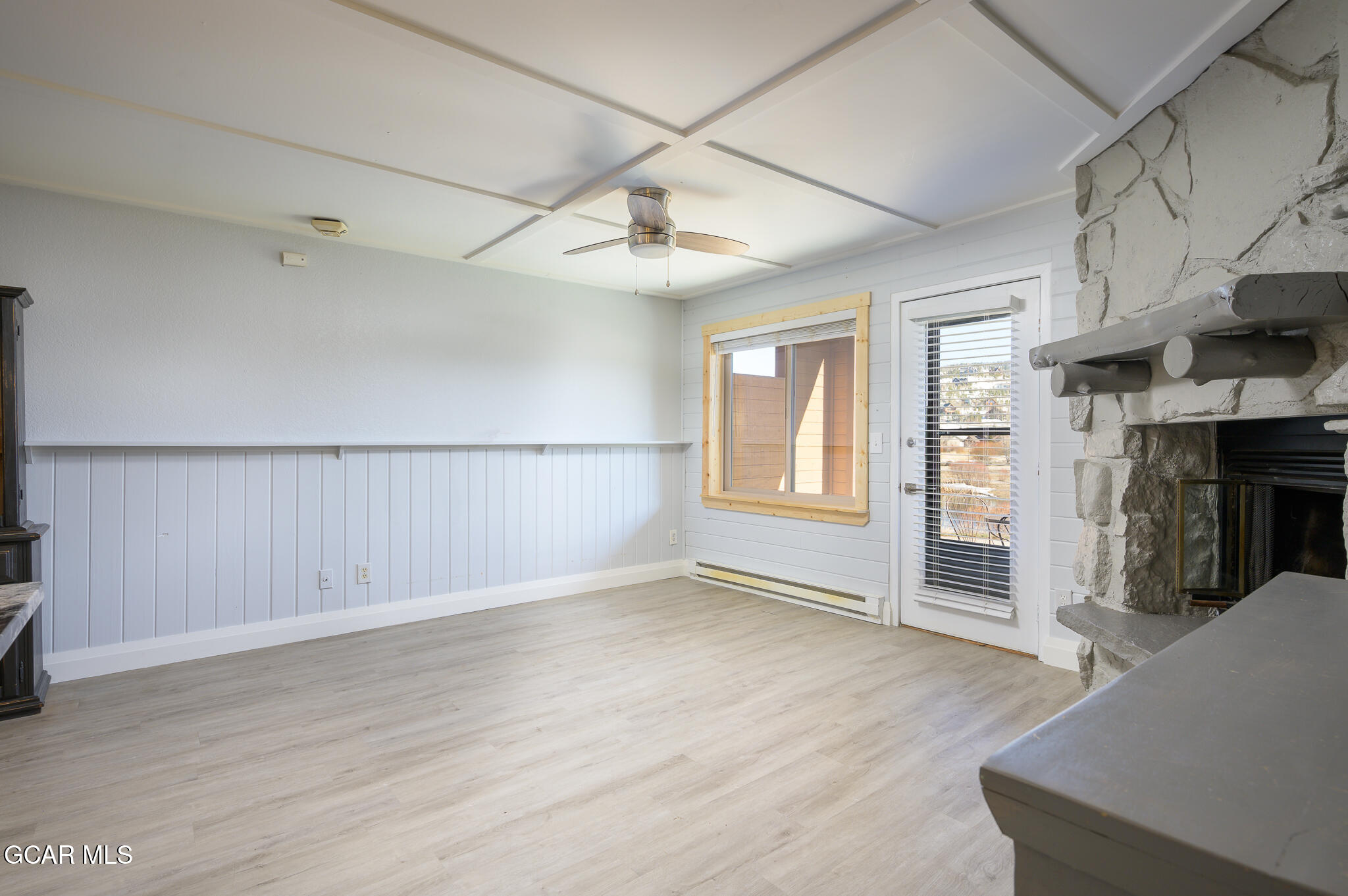 62927 US HWY 40 110 (Doors 112&114)