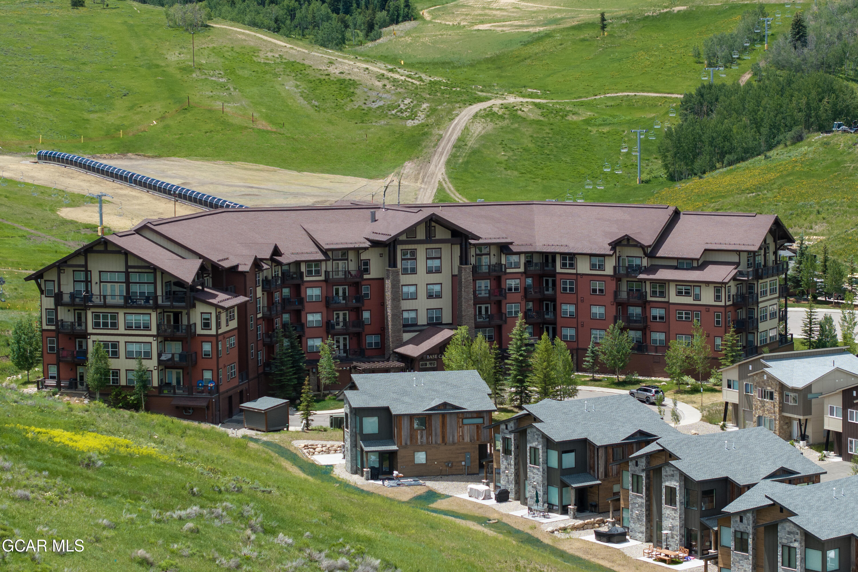 300 BASE CAMP Circle 302