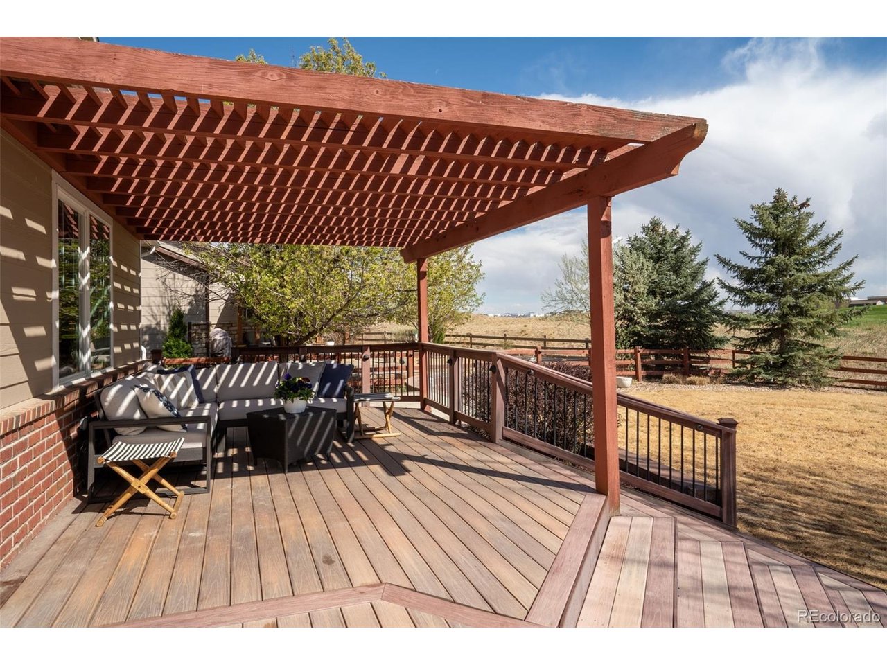 2637 Lilac Cir