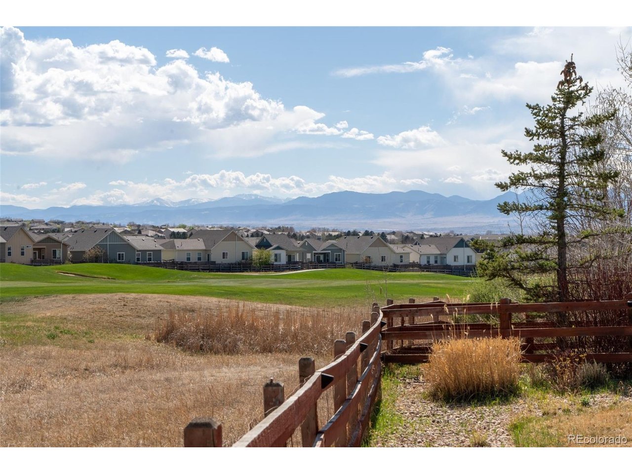 2637 Lilac Cir