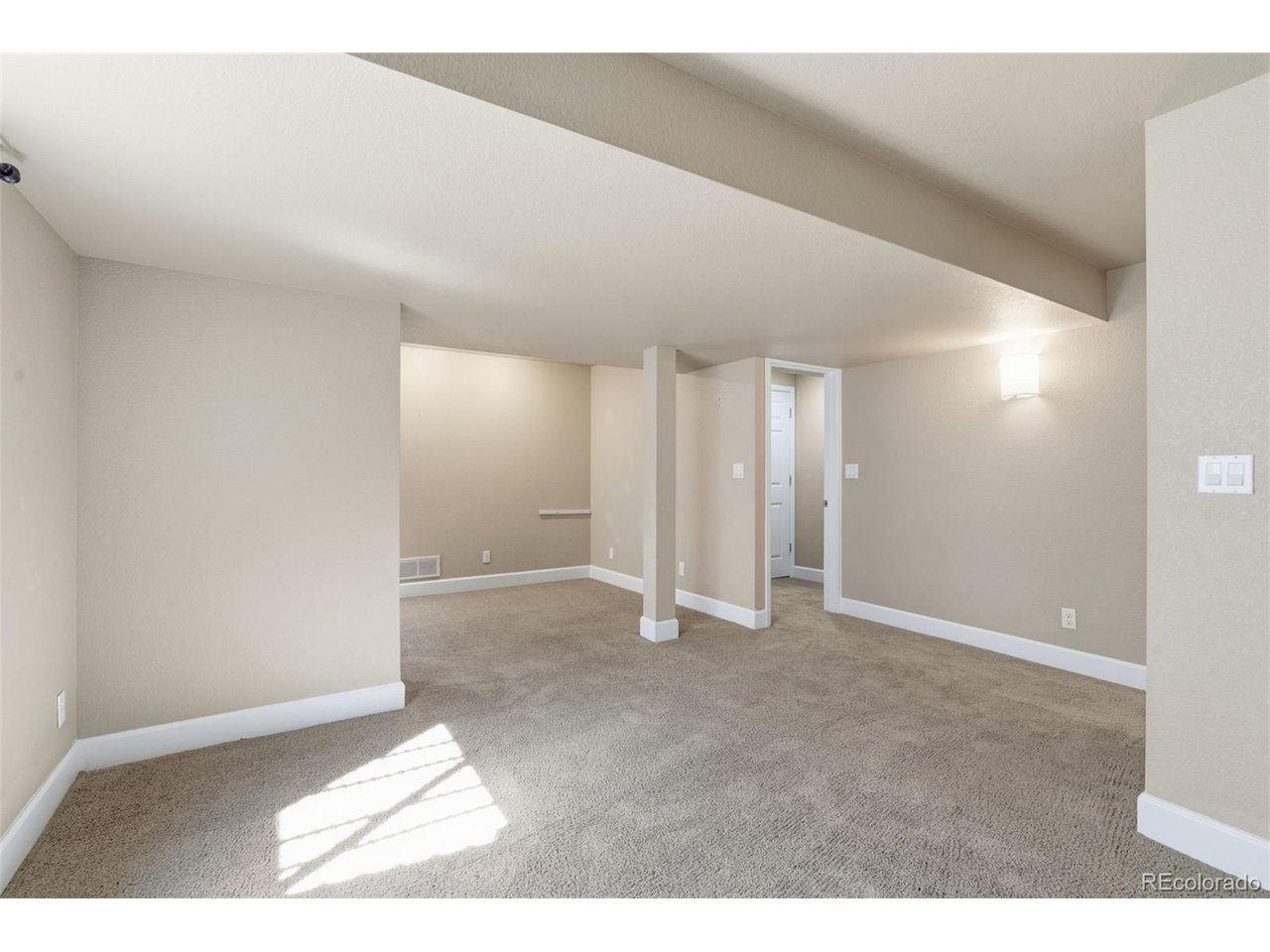 2637 Lilac Cir