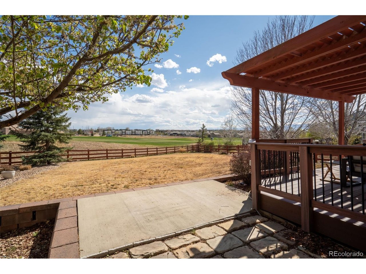 2637 Lilac Cir